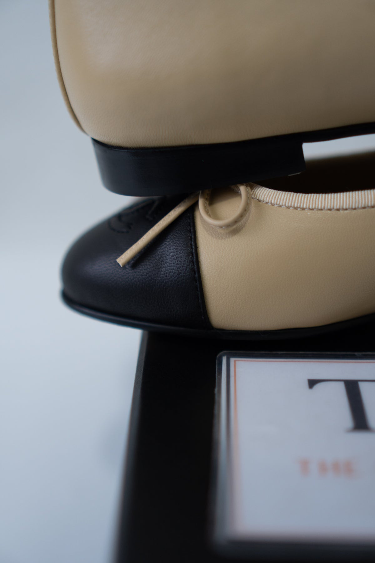 Two-Tone Ballerina Flats – Beige & Black Lambskin