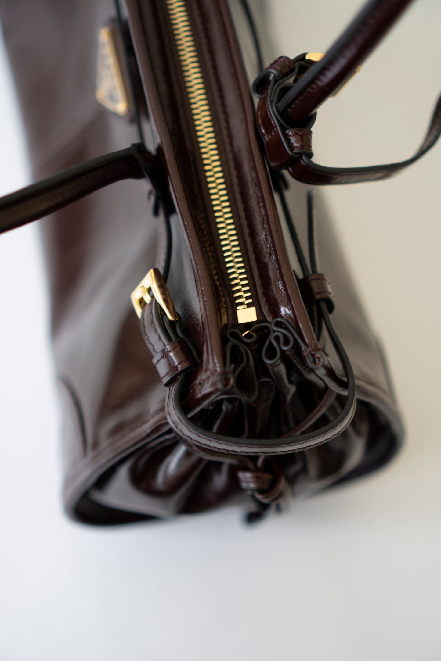 Bonnie Medium – Dark Brown Glossy Calfskin
