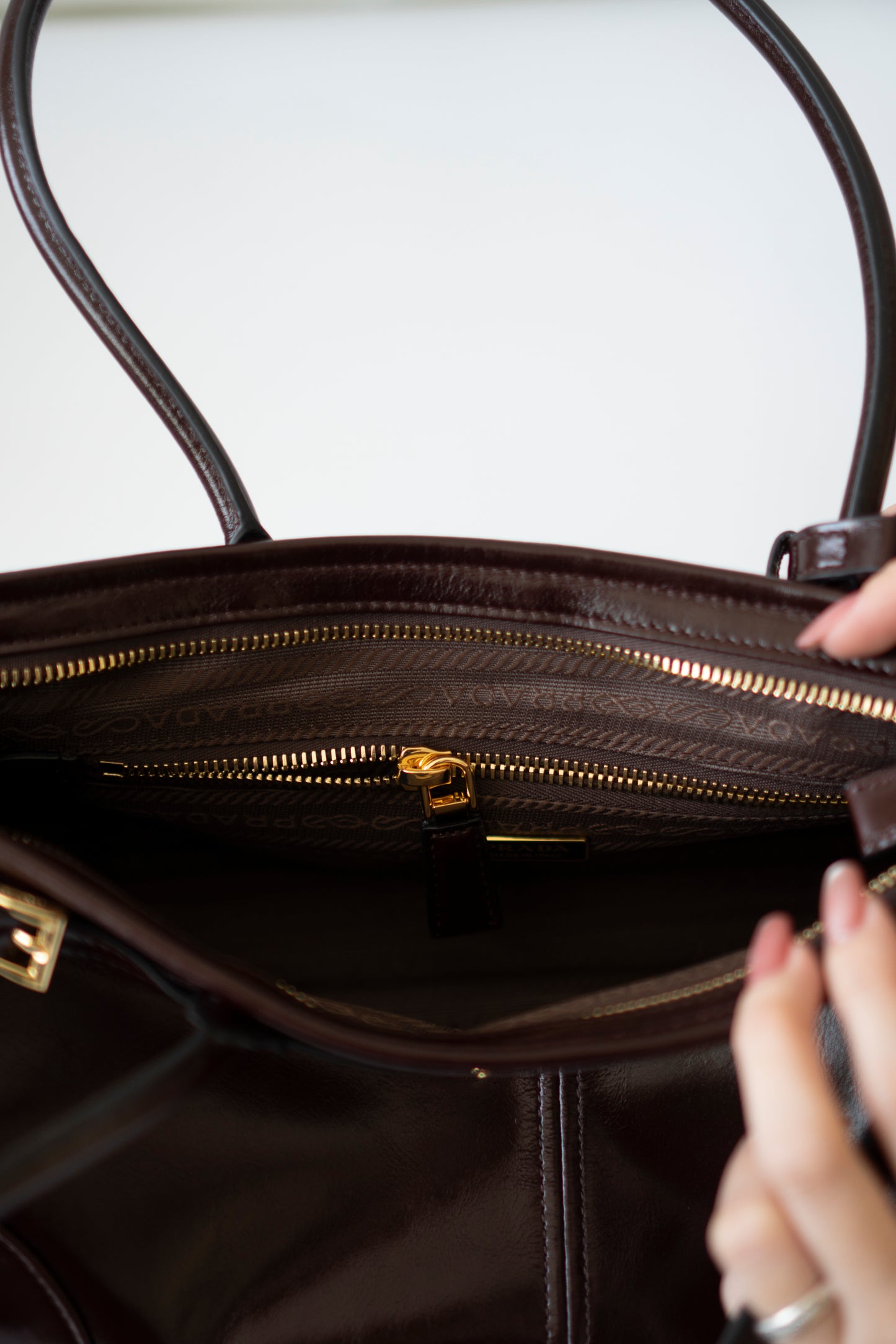Bonnie Medium – Dark Brown Glossy Calfskin