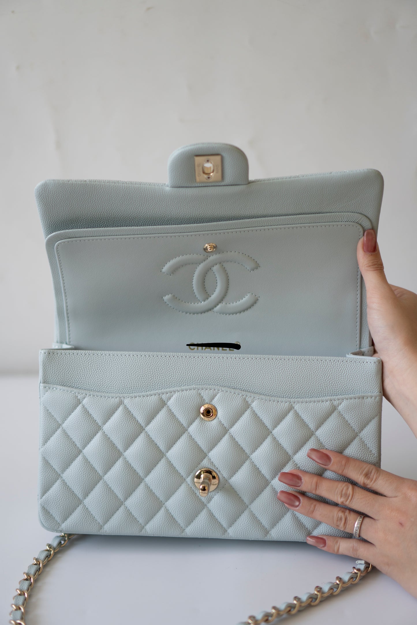 Classic Flap Medium – Pastel Light Blue Caviar with Light Gold Hardware