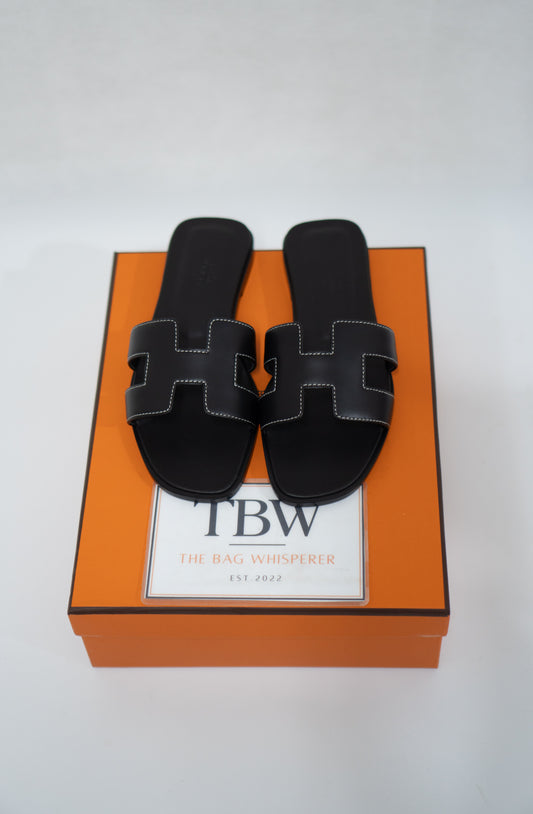 Cutout Flat Slide Sandals – Black Leather with White Contrast Stitching