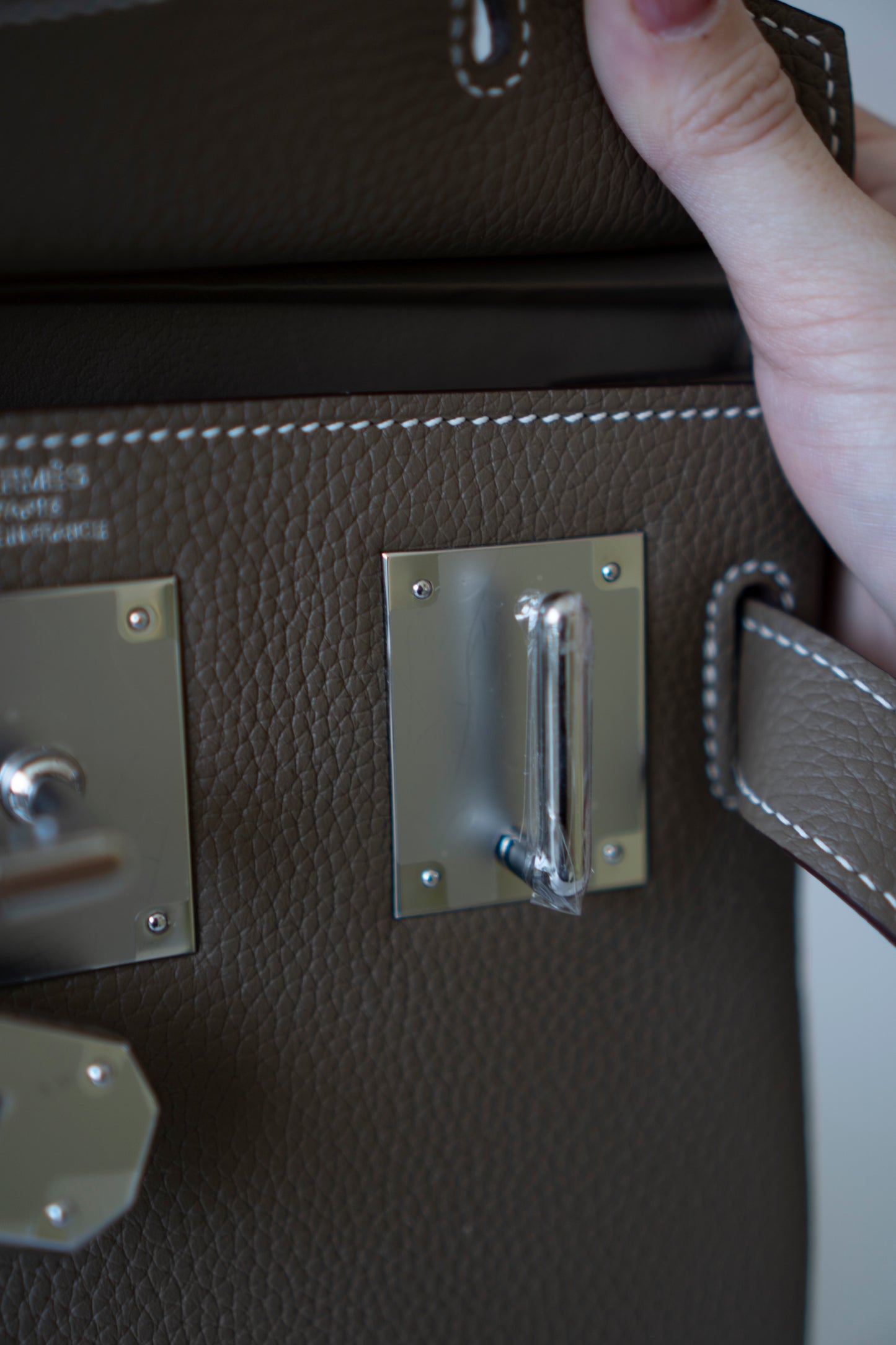 HAC à Dos PM – Étoupe Togo Leather in Palladium Hardware