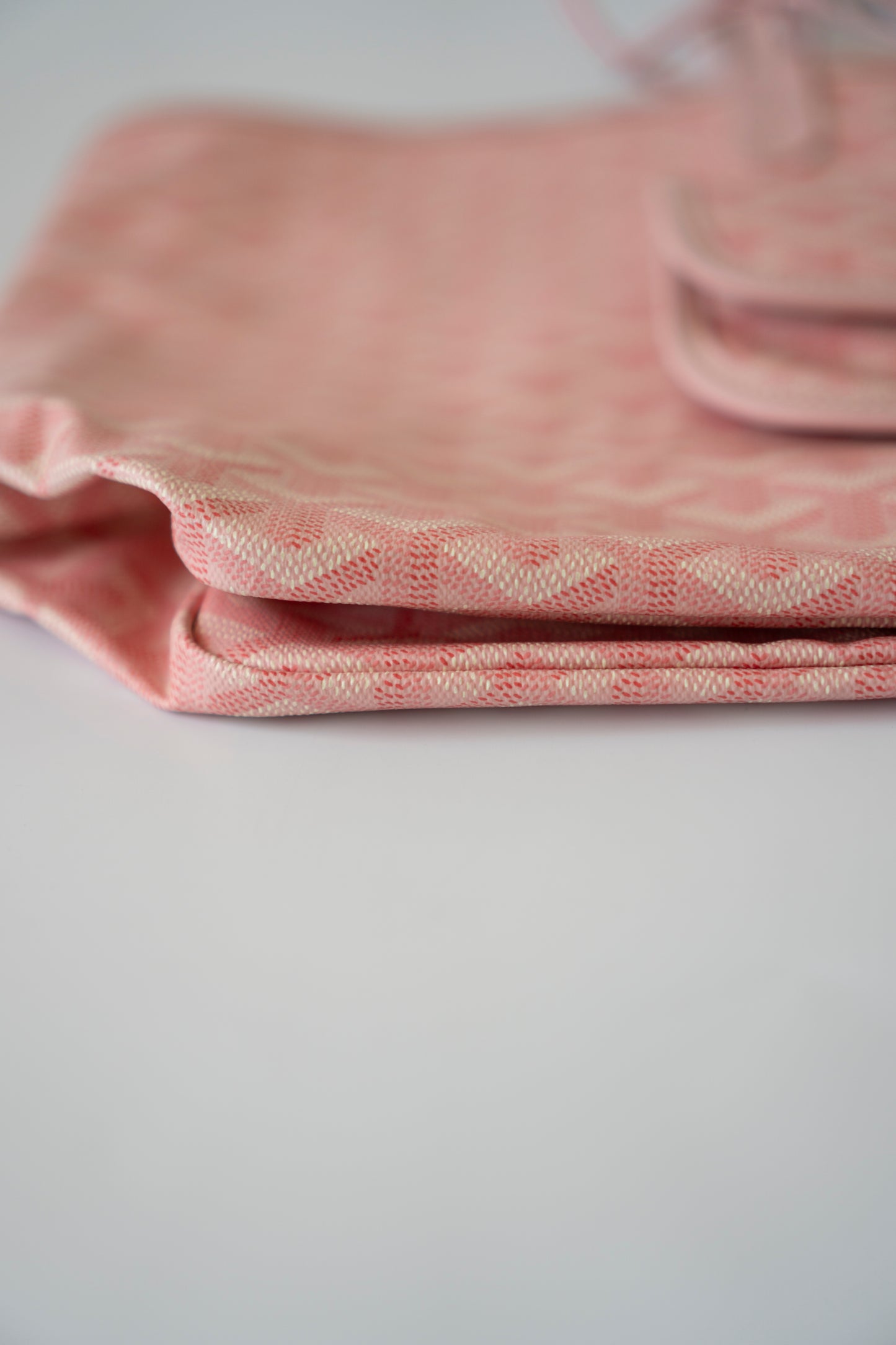 Saint Louis PM – Soft Pink (Limited Edition)