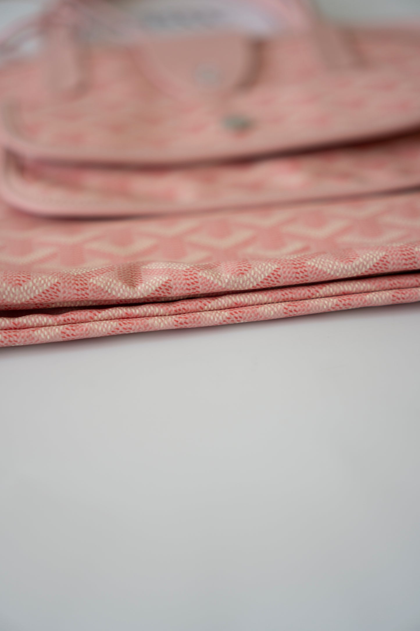 Saint Louis PM – Soft Pink (Limited Edition)