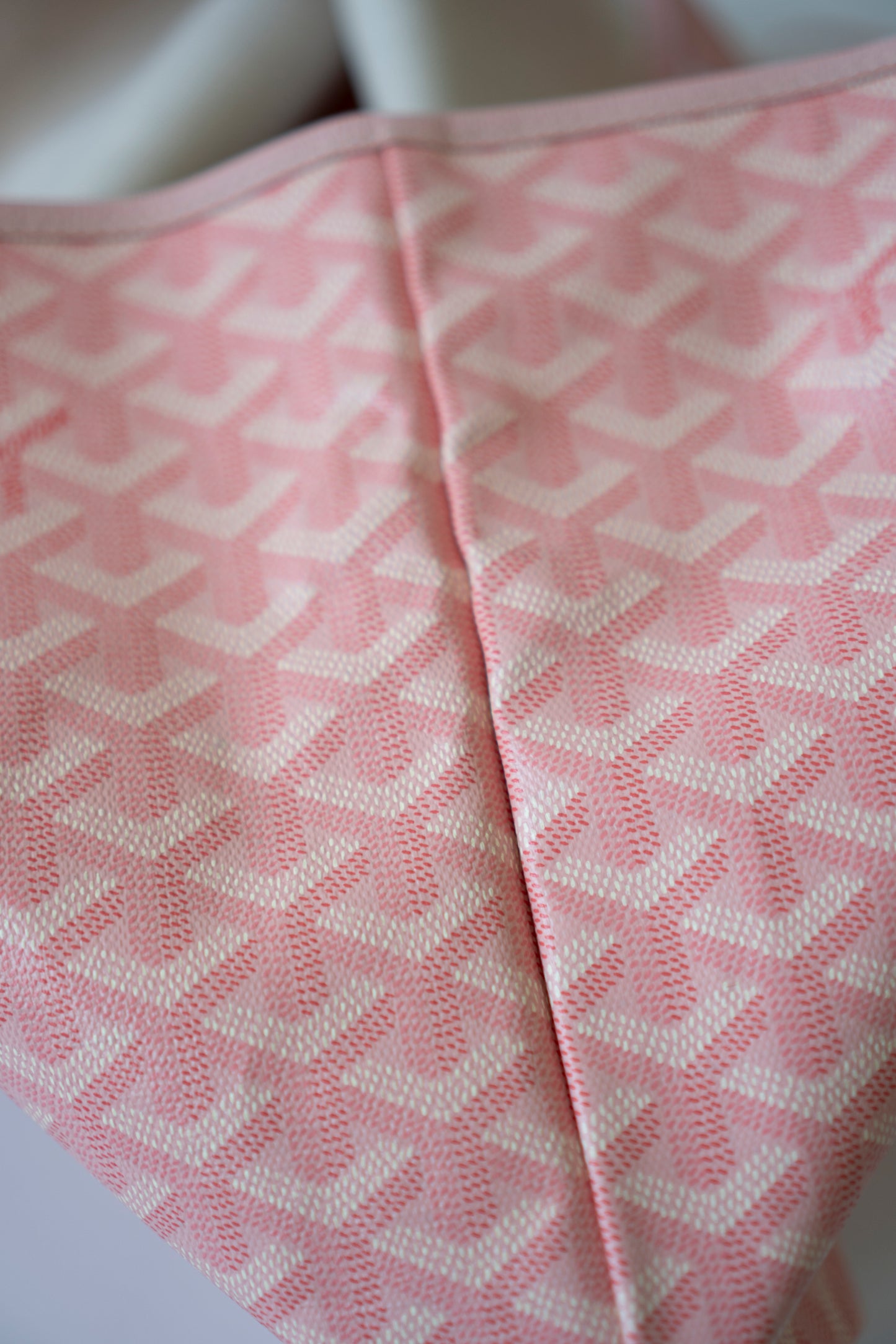 Saint Louis PM – Soft Pink (Limited Edition)