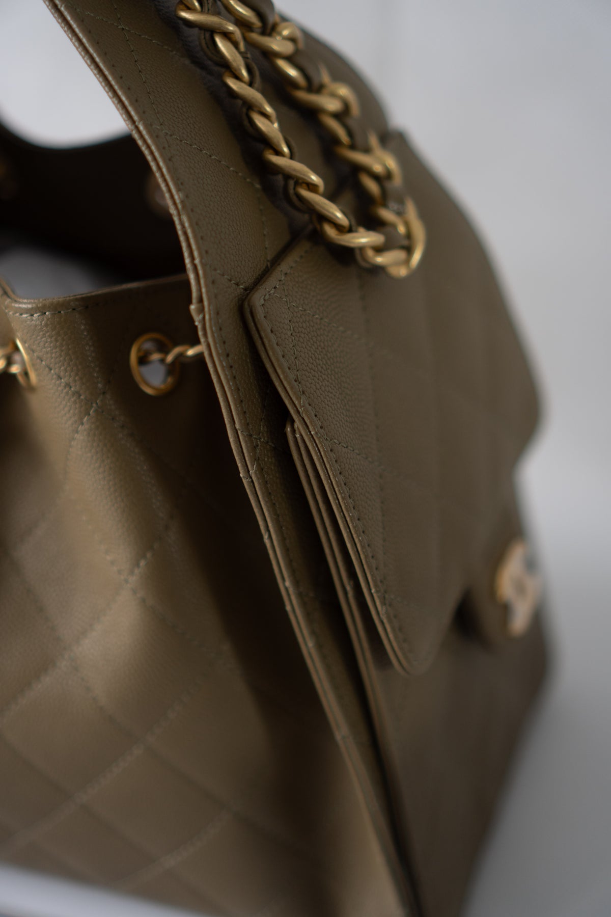 C25 Small Caviar – Khaki Green with Gold Hardware