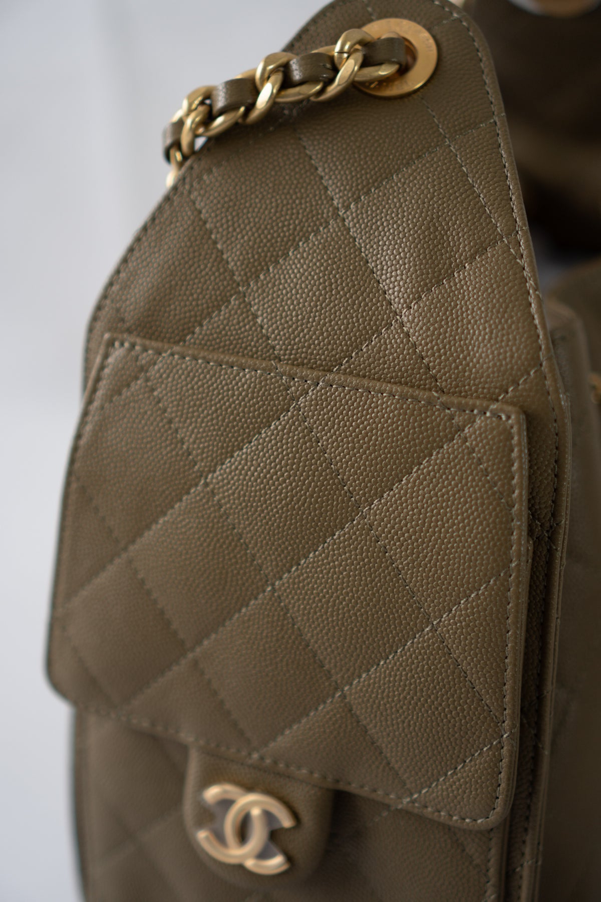 C25 Small Caviar – Khaki Green with Gold Hardware