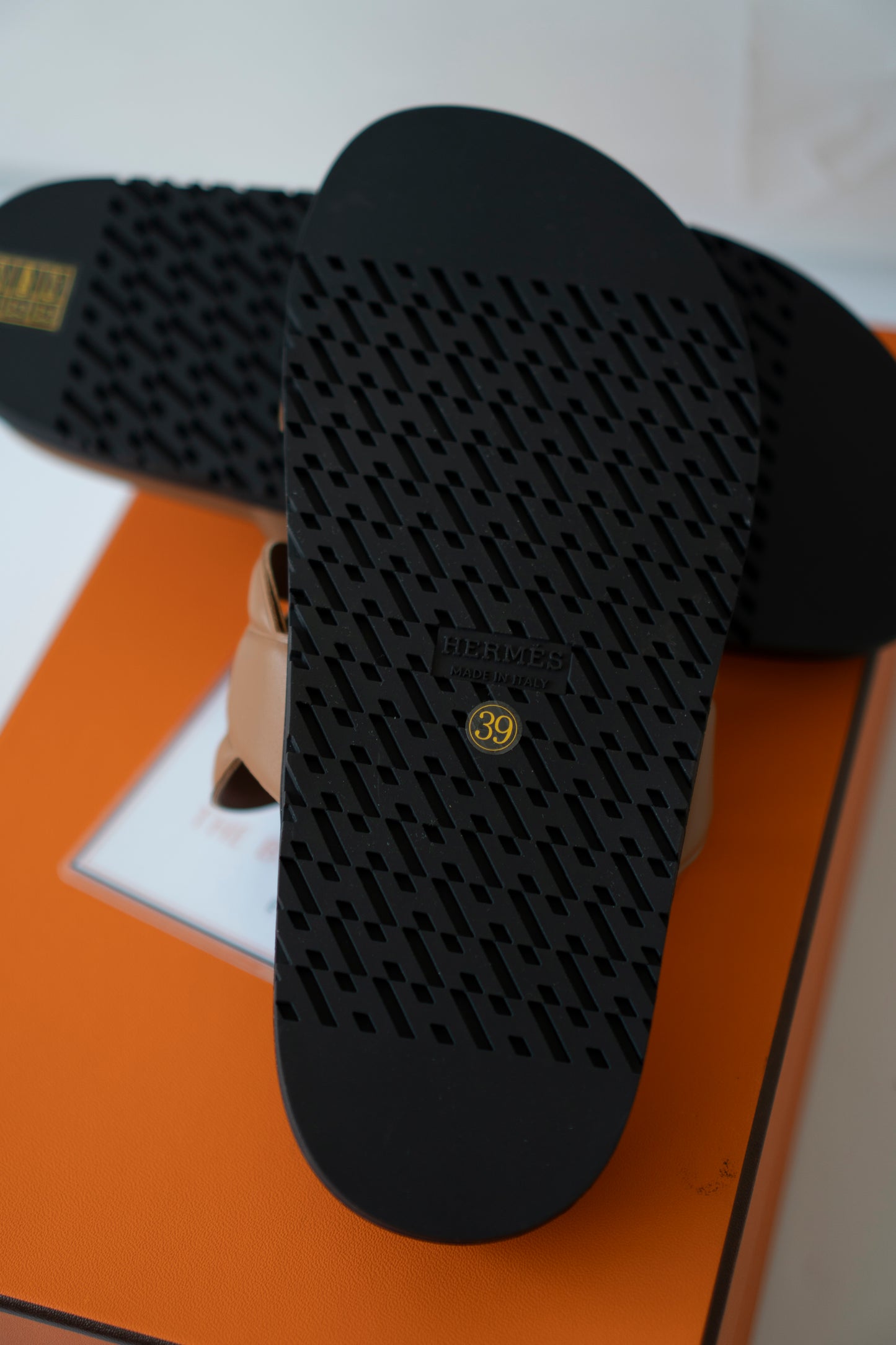 Extra Sandals – Naturel / Gold