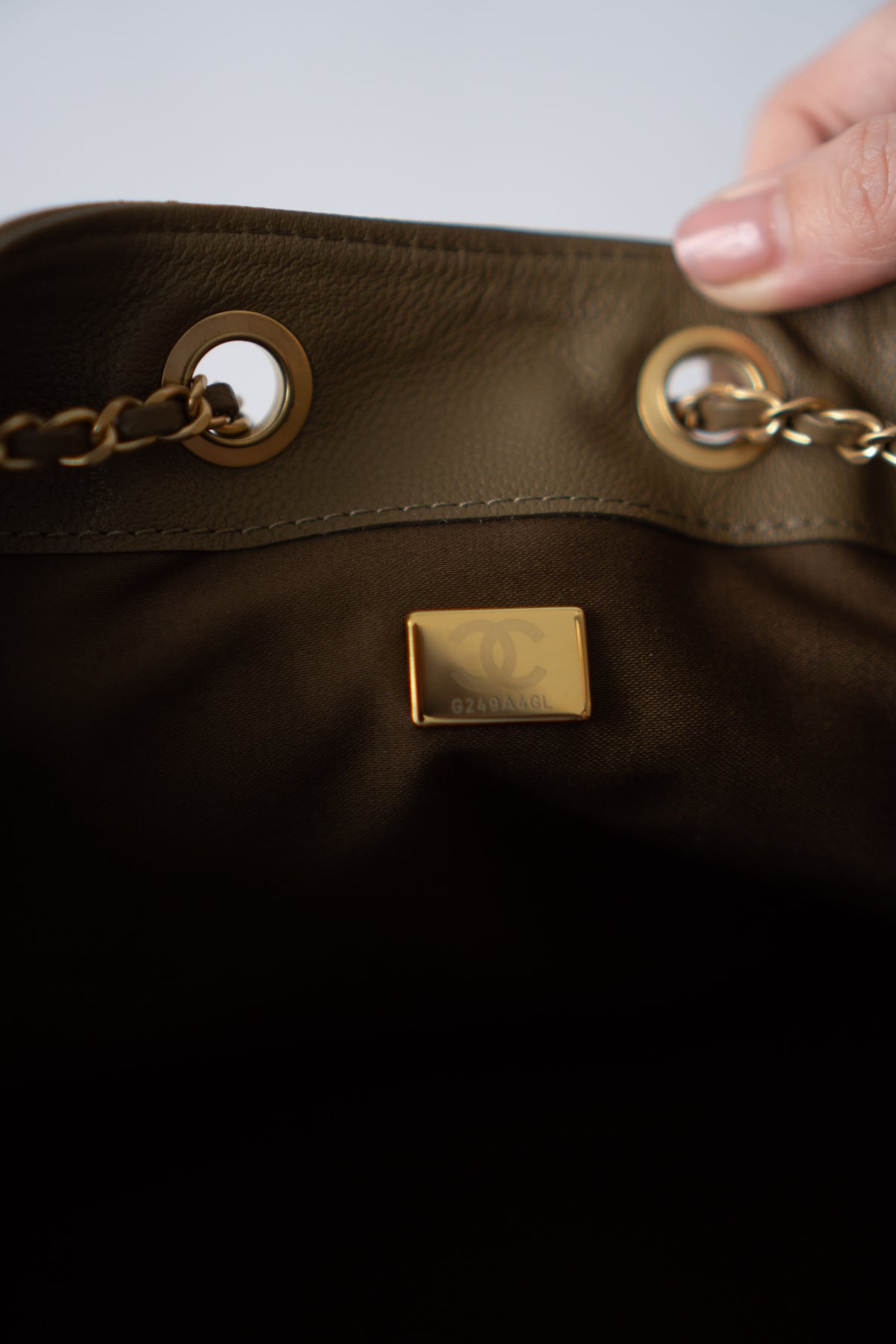 C25 Small Caviar – Khaki Green with Gold Hardware