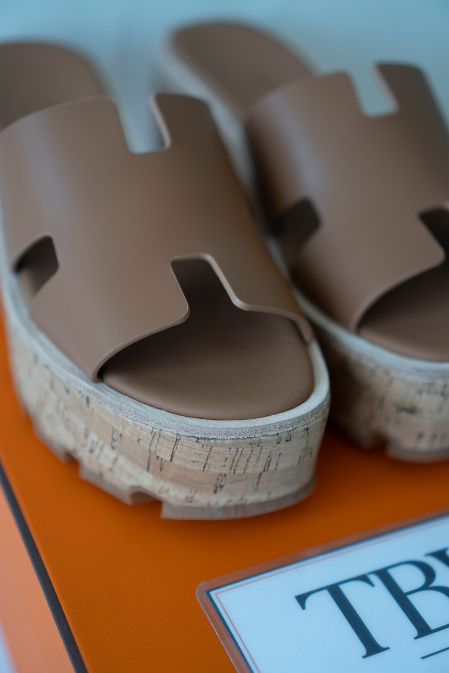 Eze 30 Sandals – Naturel / Gold