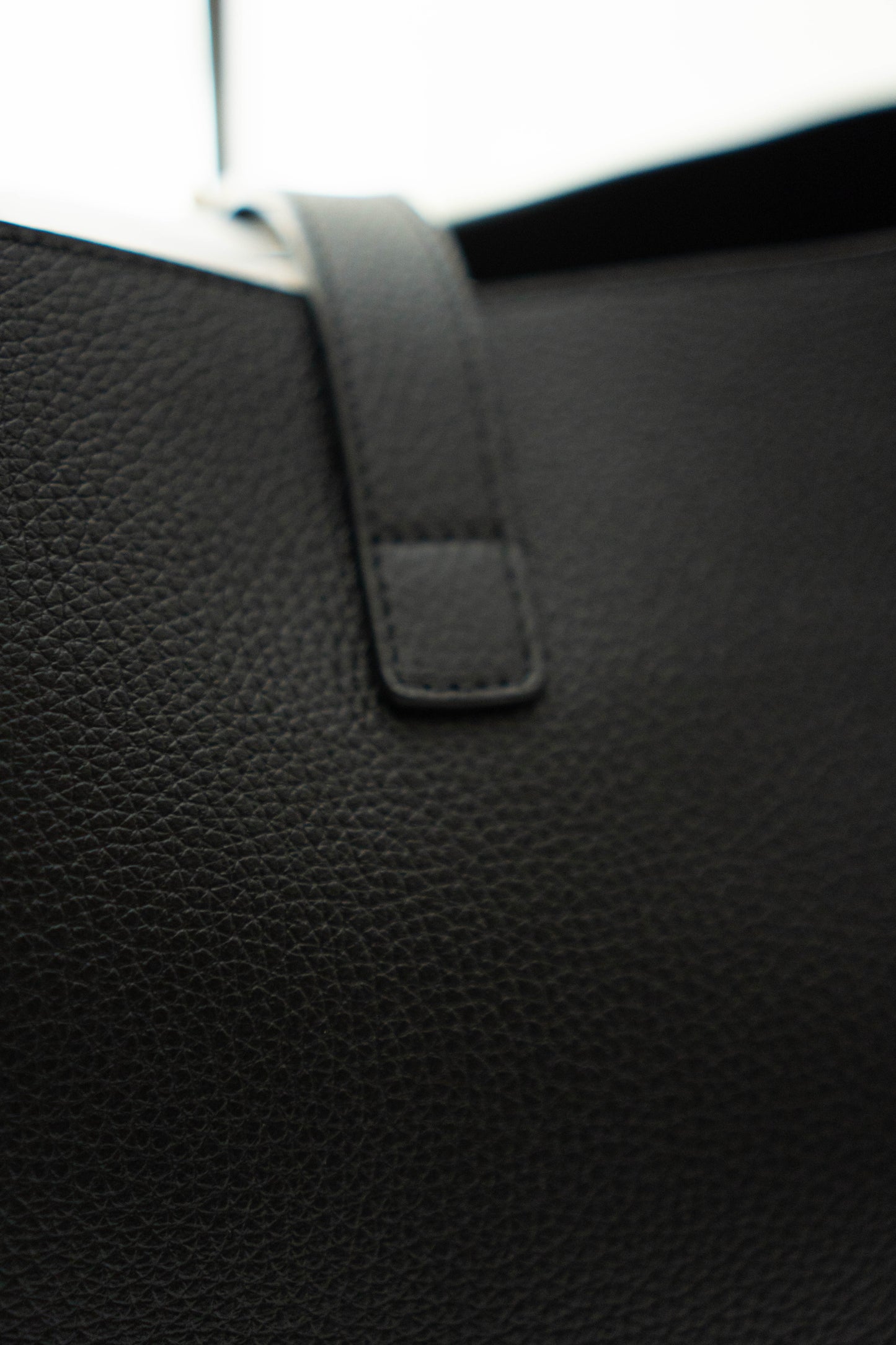 YSL Le 5 à 7 Supple Hobo Bag