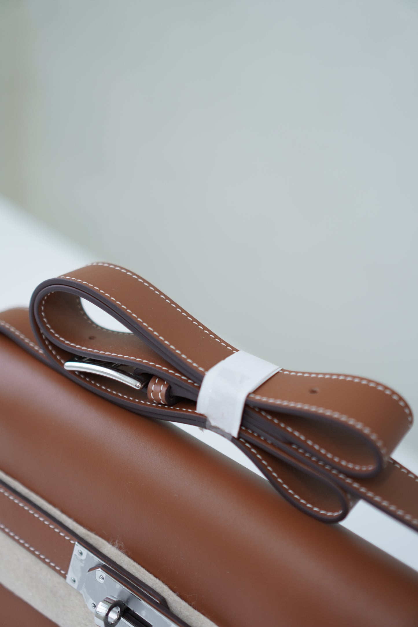 Kelly Messenger in Barenia leather