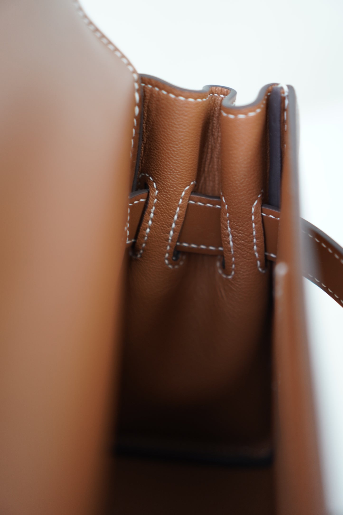 Kelly Messenger in Barenia leather