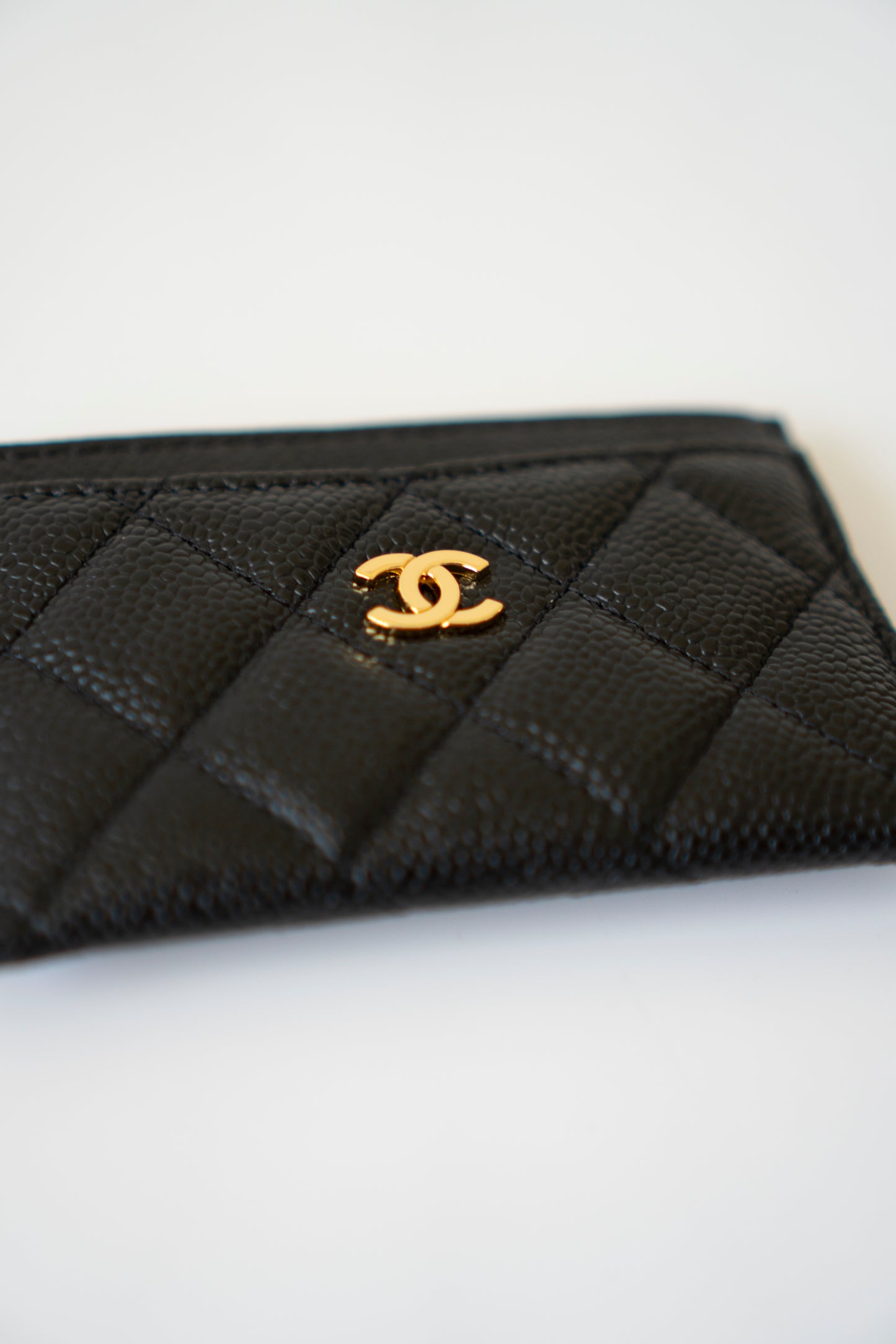 Classic Card Holder – Black Caviar with Gold Hardware