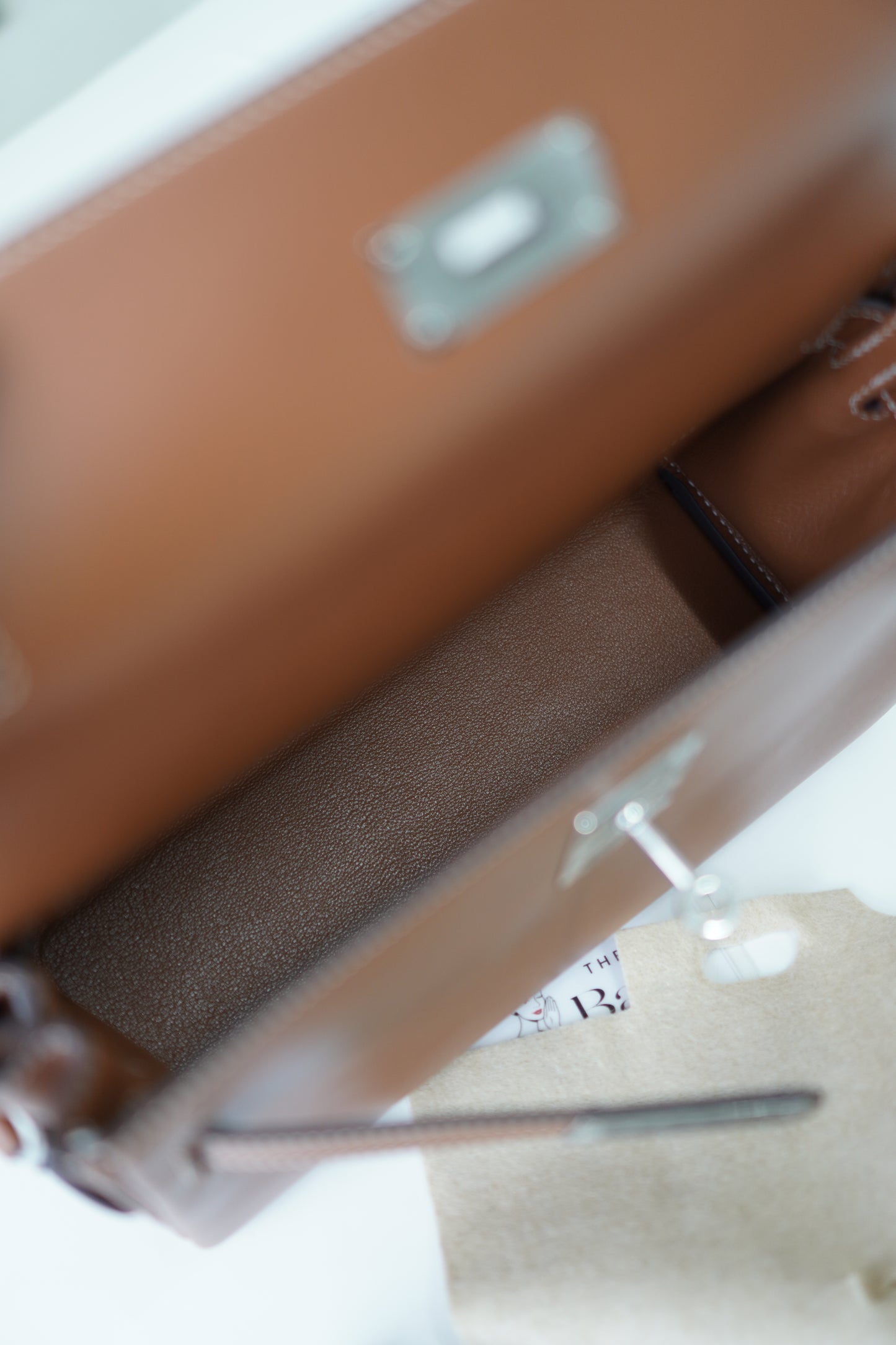 Kelly Messenger in Barenia leather