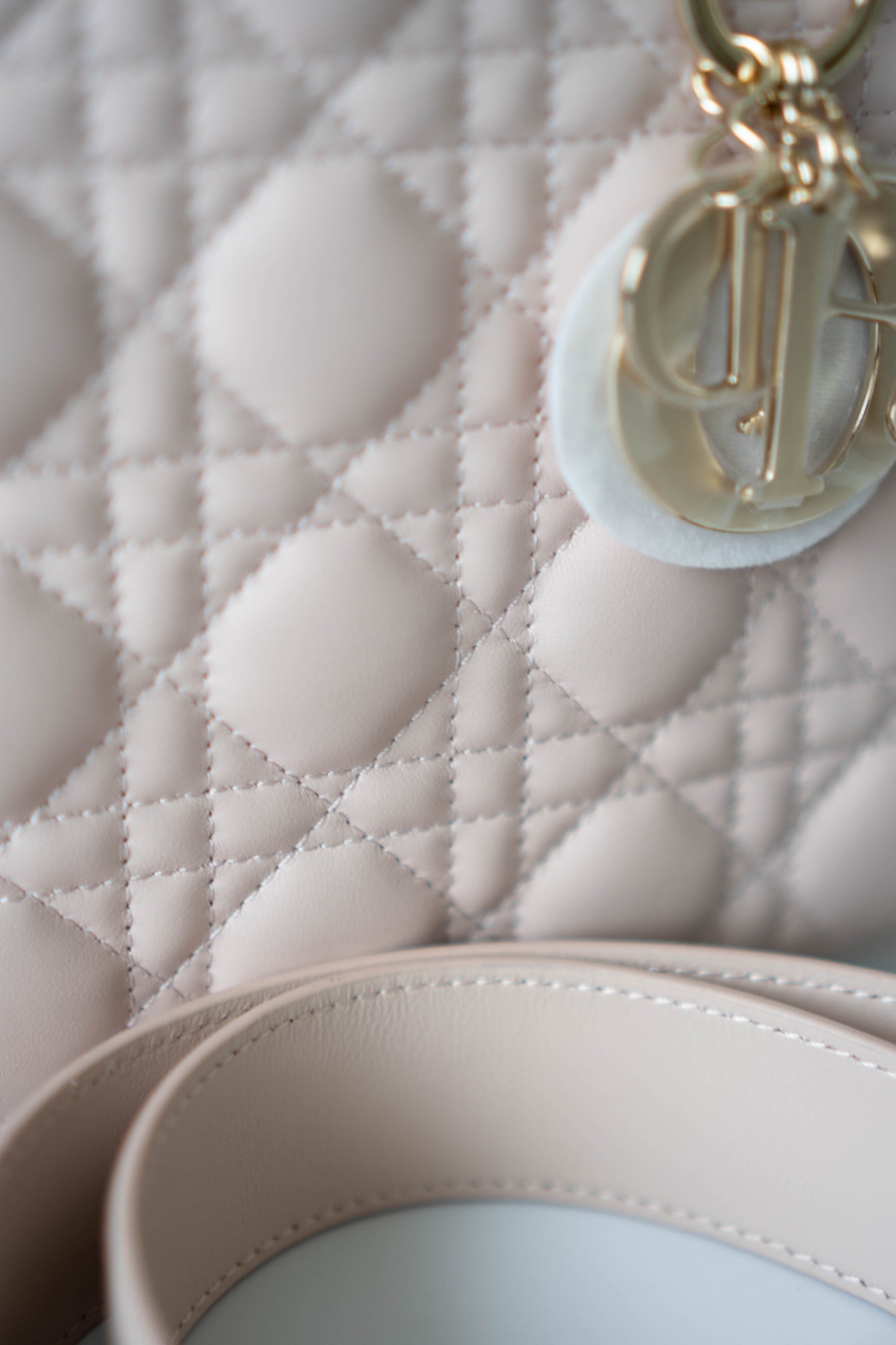 Lady D Small Cannage – Powder Pink Lambskin