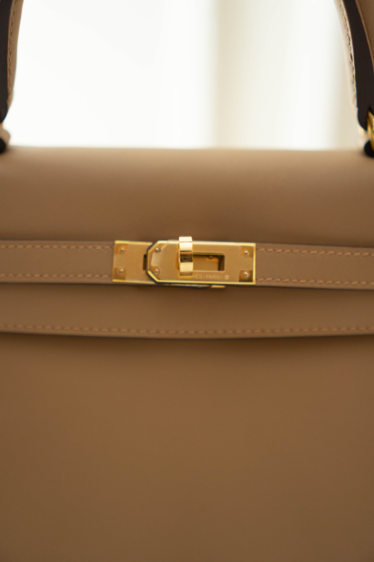 KL 25 in Chai Swift Leather Gold Hardware
