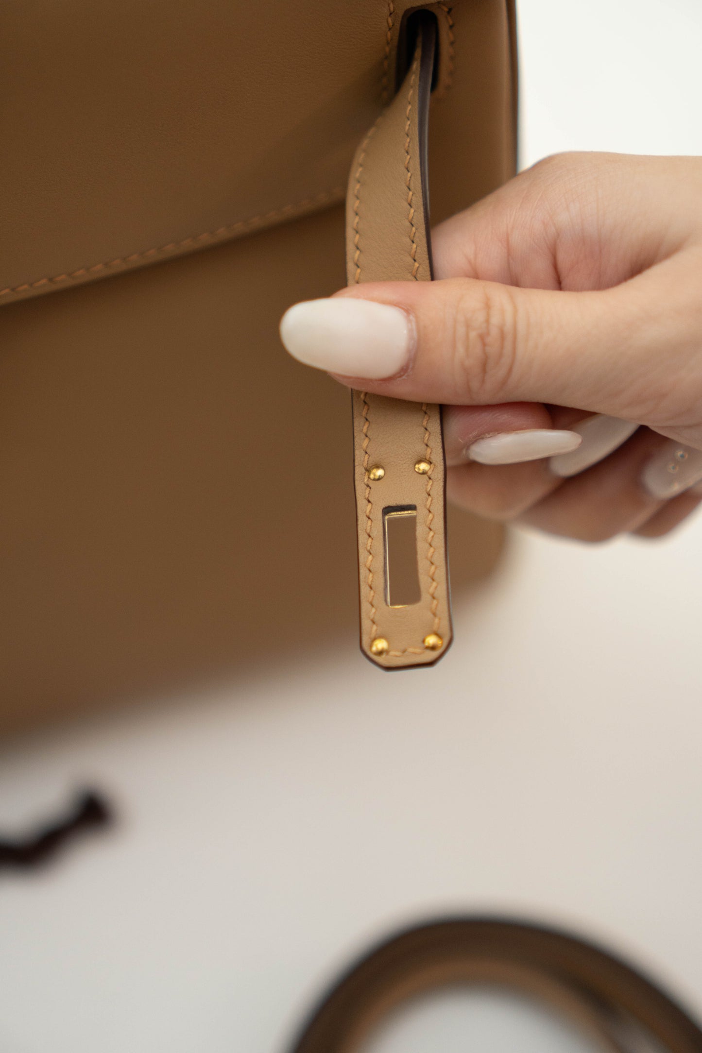 KL 25 in Chai Swift Leather Gold Hardware