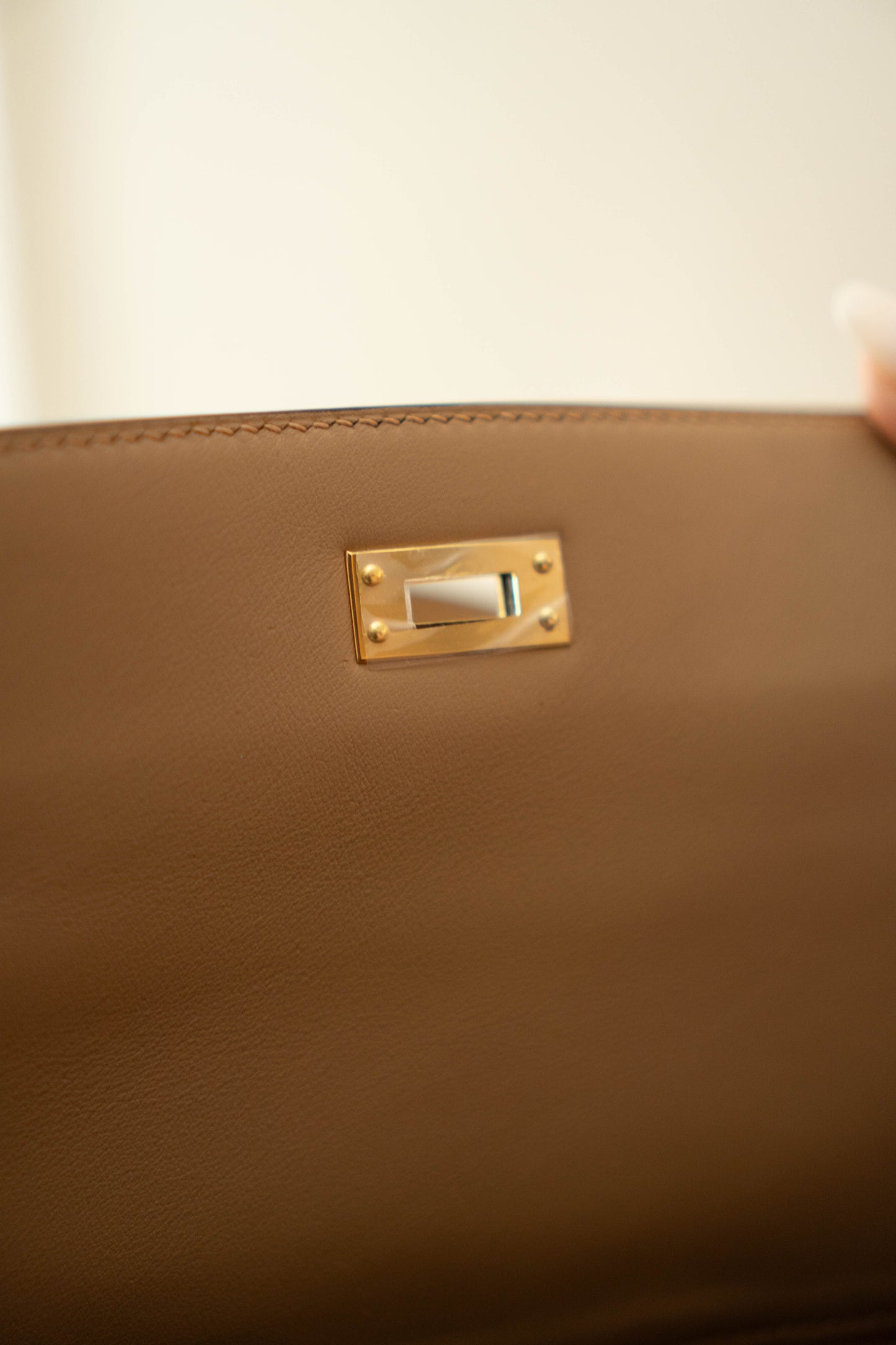KL 25 in Chai Swift Leather Gold Hardware