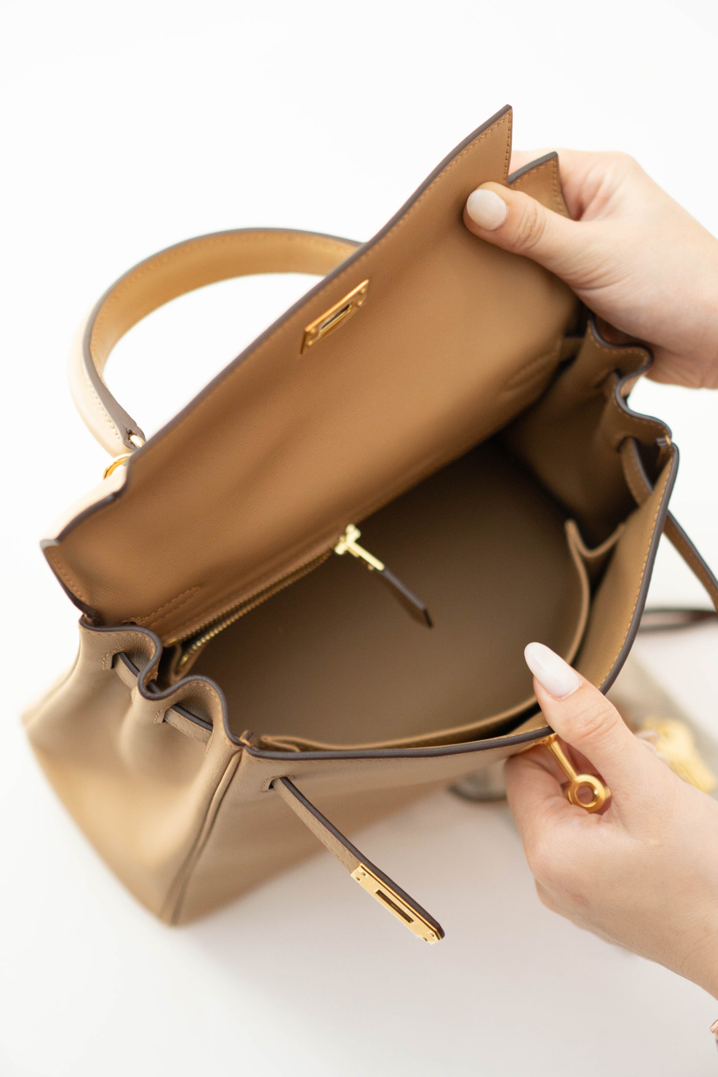 KL 25 in Chai Swift Leather Gold Hardware