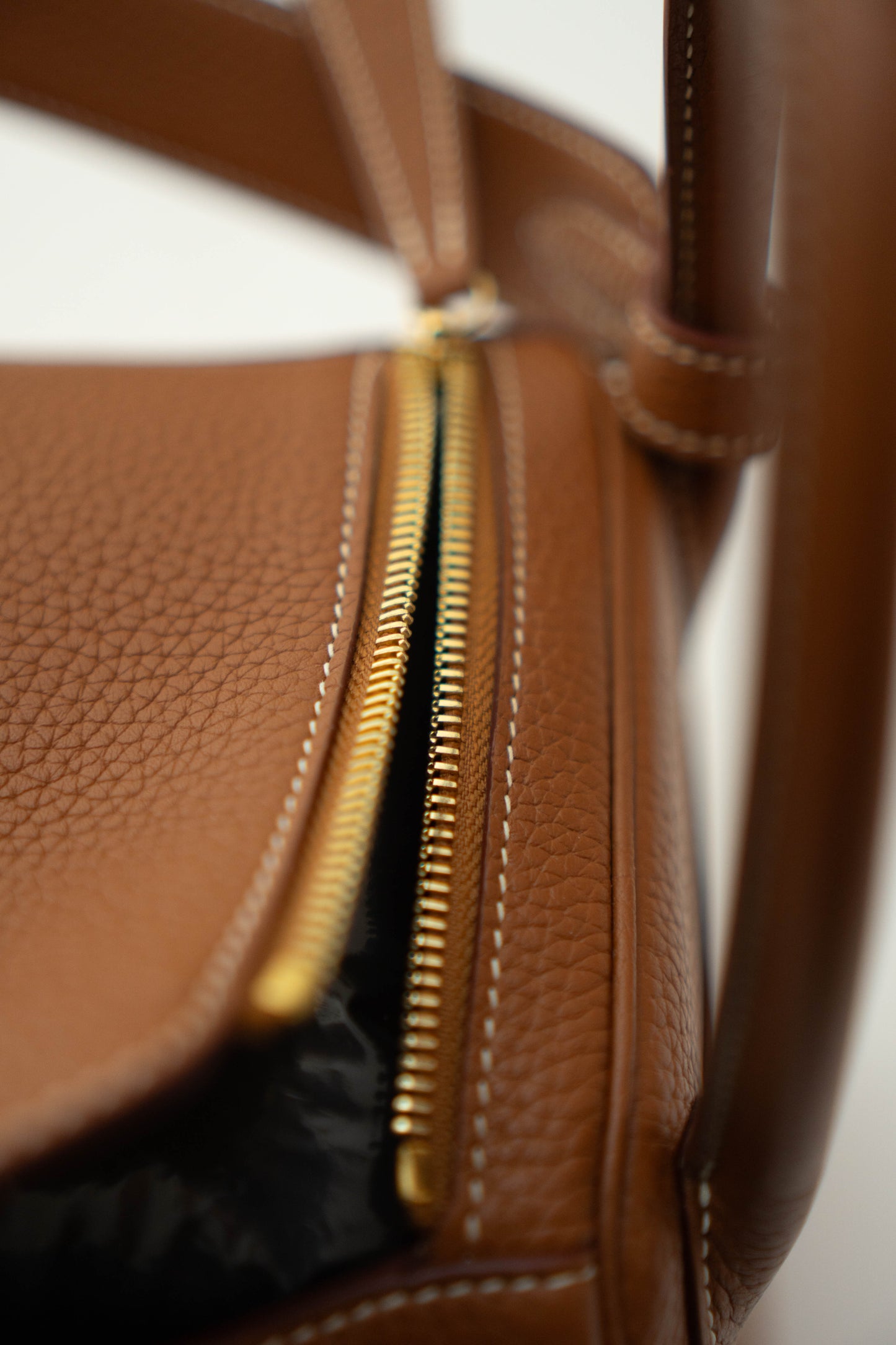 Lindy 30 in Taurillon Clemence