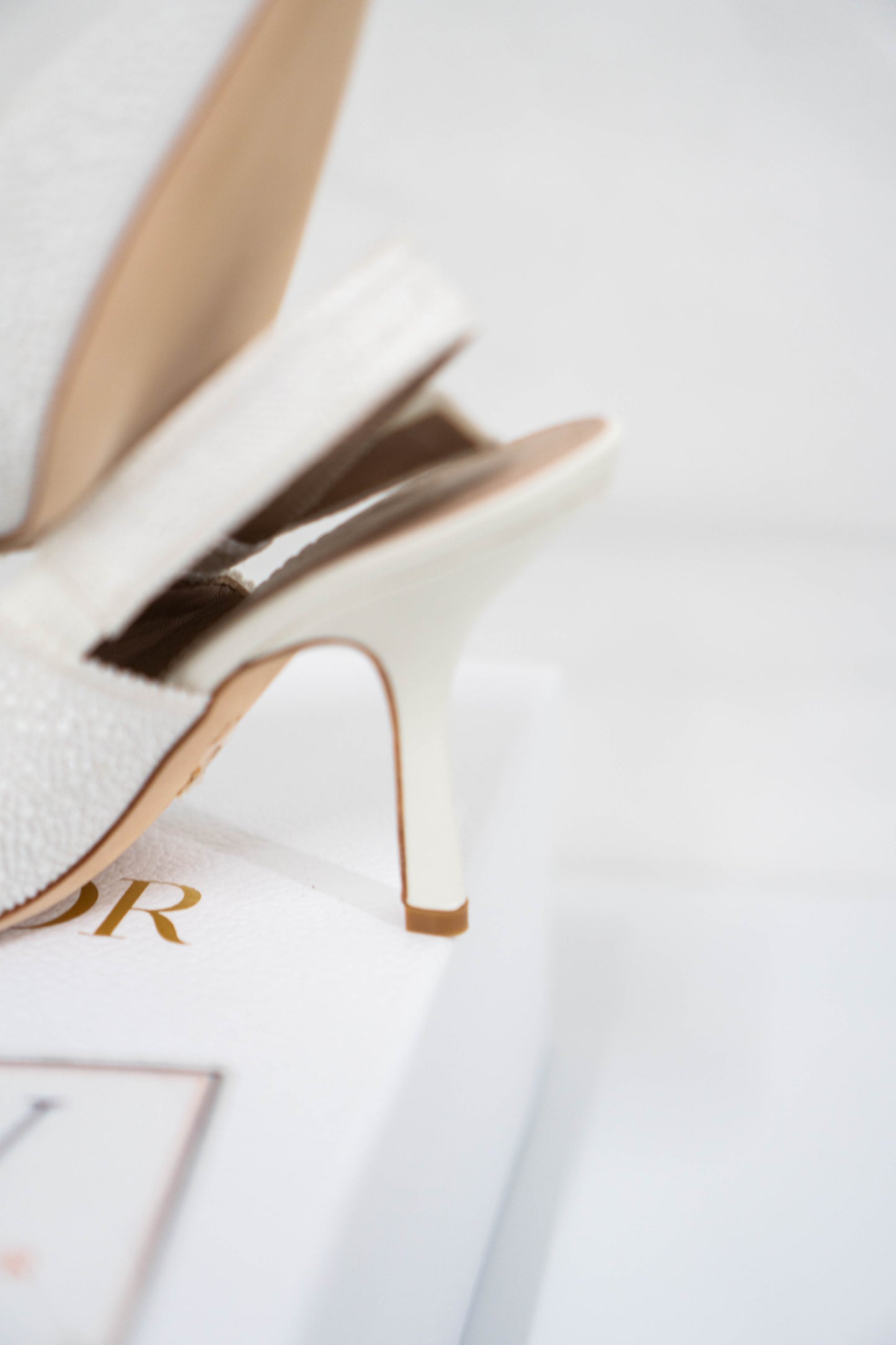 J'Ador Slingback Pump – White Pearl Embroidered
