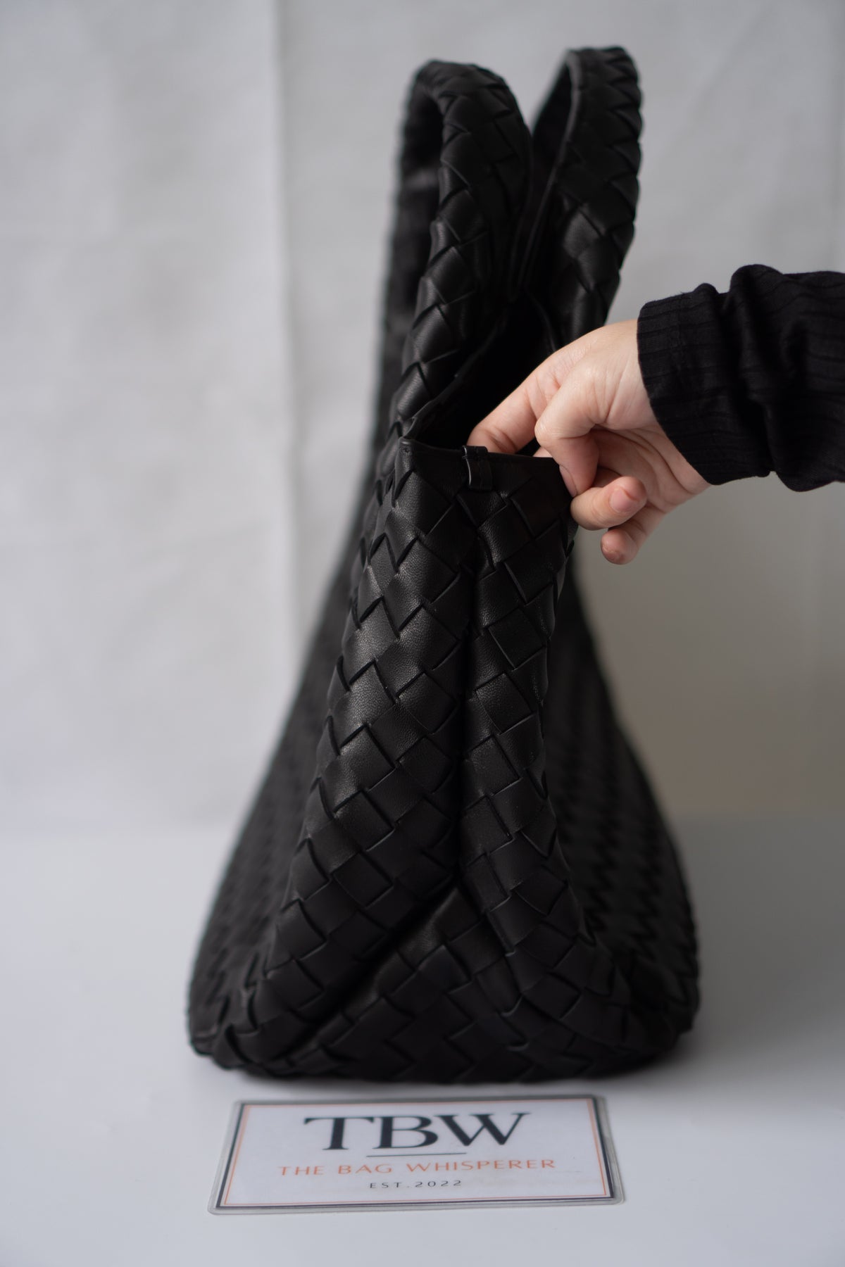 Hop Bag – Black Intrecciato Leather