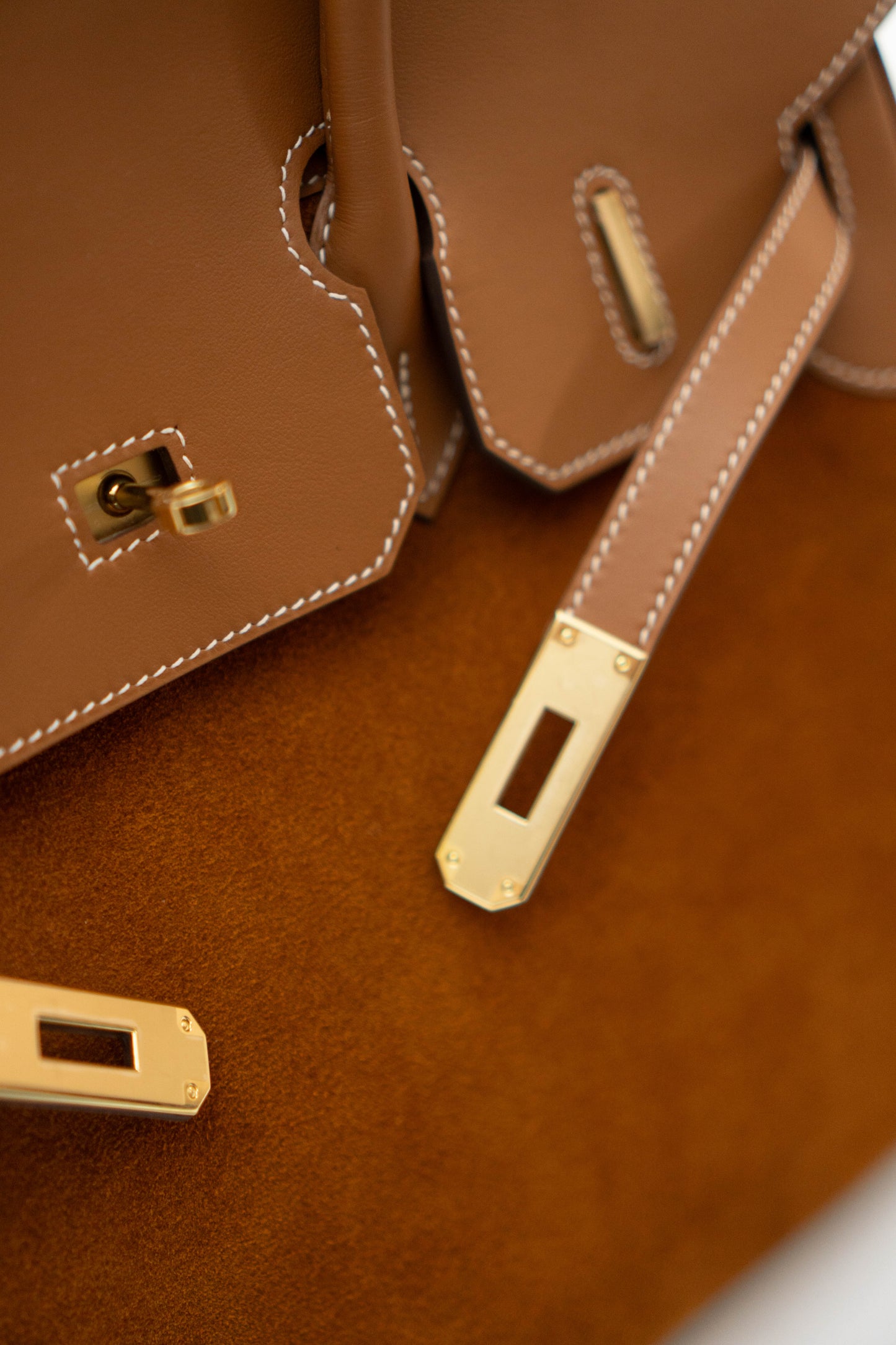 BK 35 Grizzly in Gold Swift Suede leather with Gold Hardware