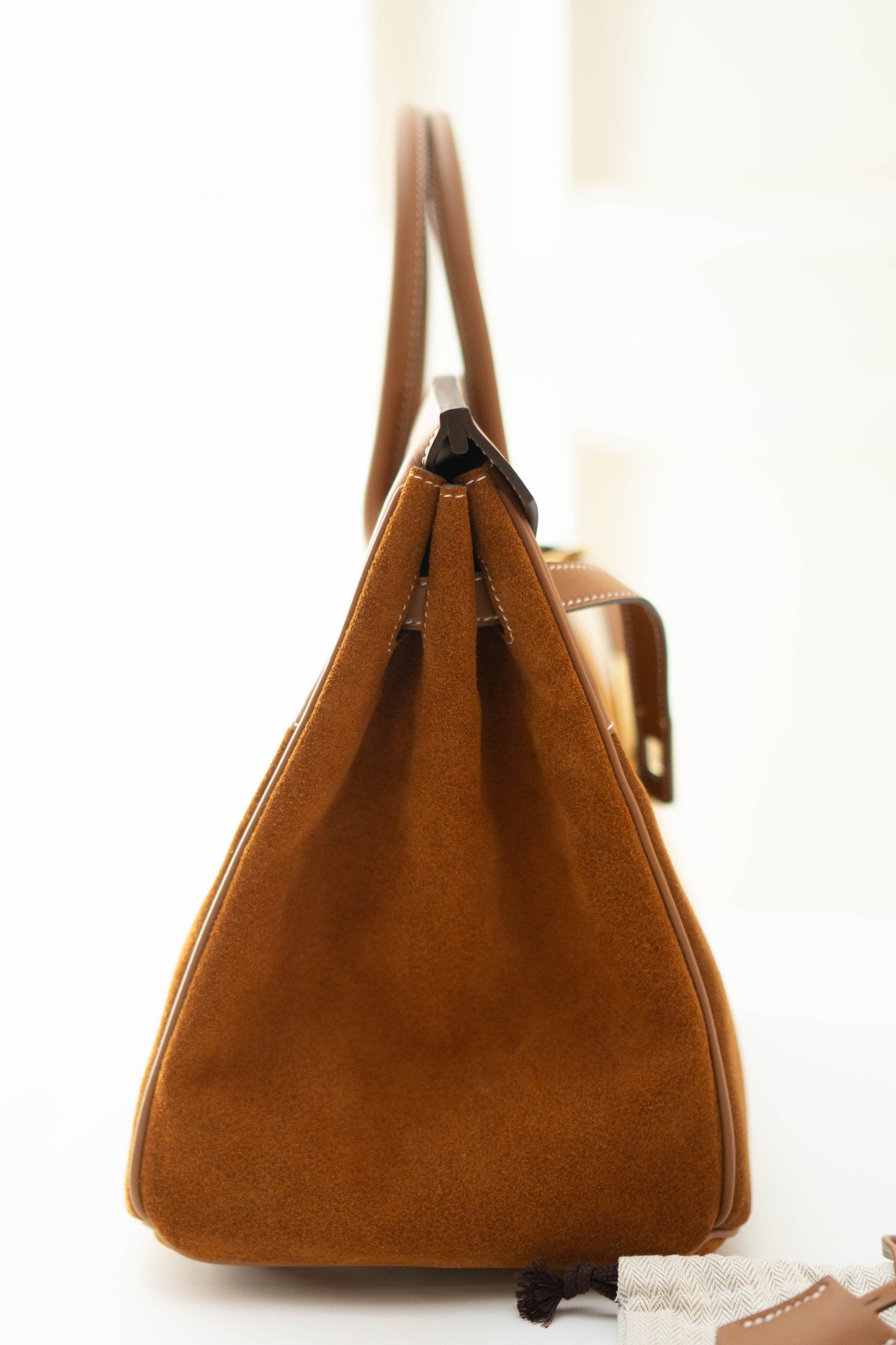 BK 35 Grizzly in Gold Swift Suede leather with Gold Hardware