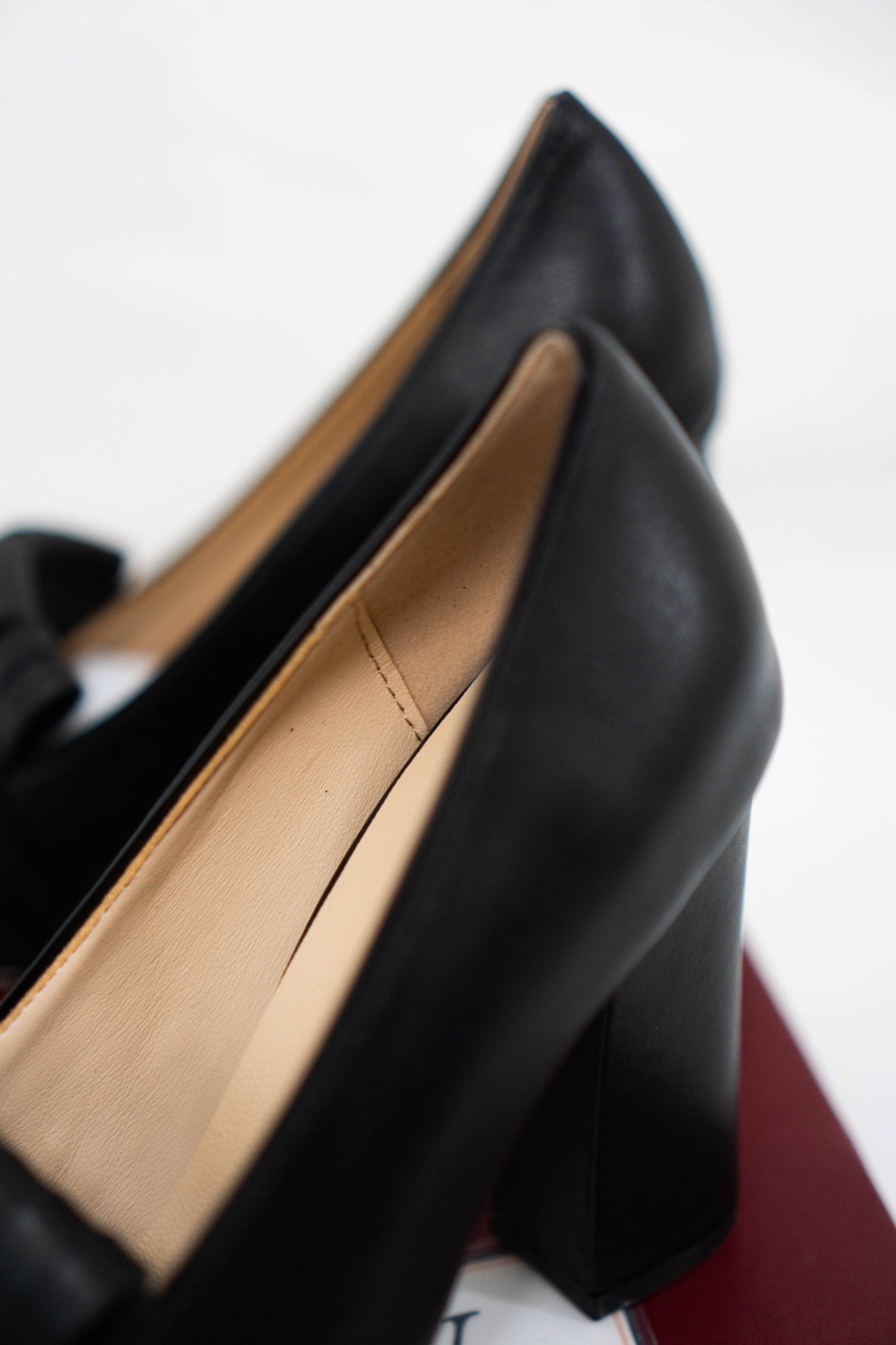 Marmont High-Heel Fringe Pumps – Black