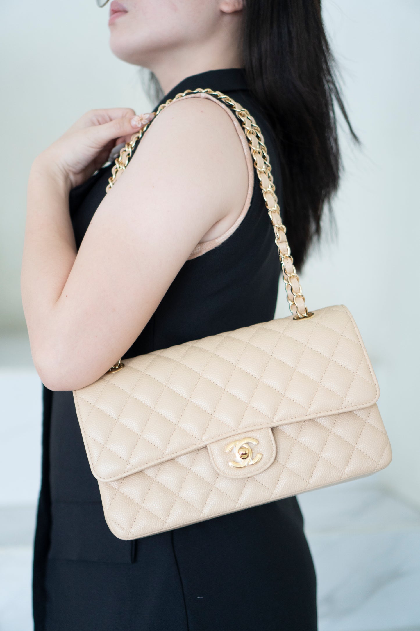 Classic Flap Medium – Beige Clair Caviar with Gold Hardware