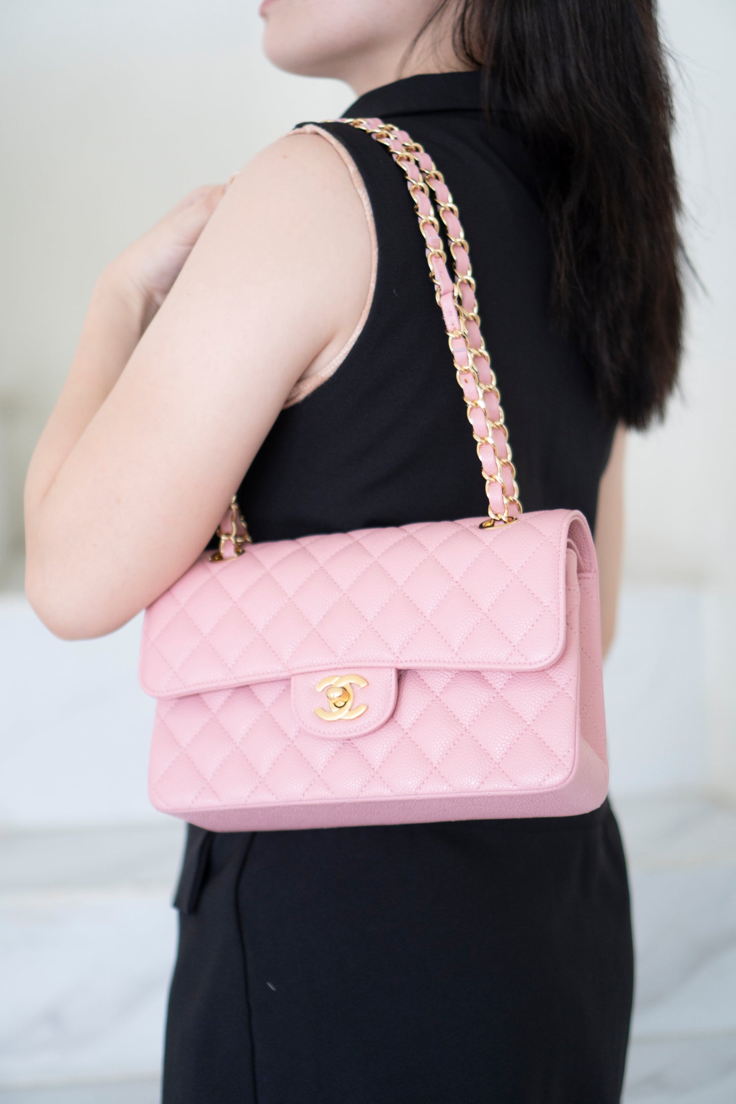 Classic Flap Small – Pink Caviar with Gold Hardware
