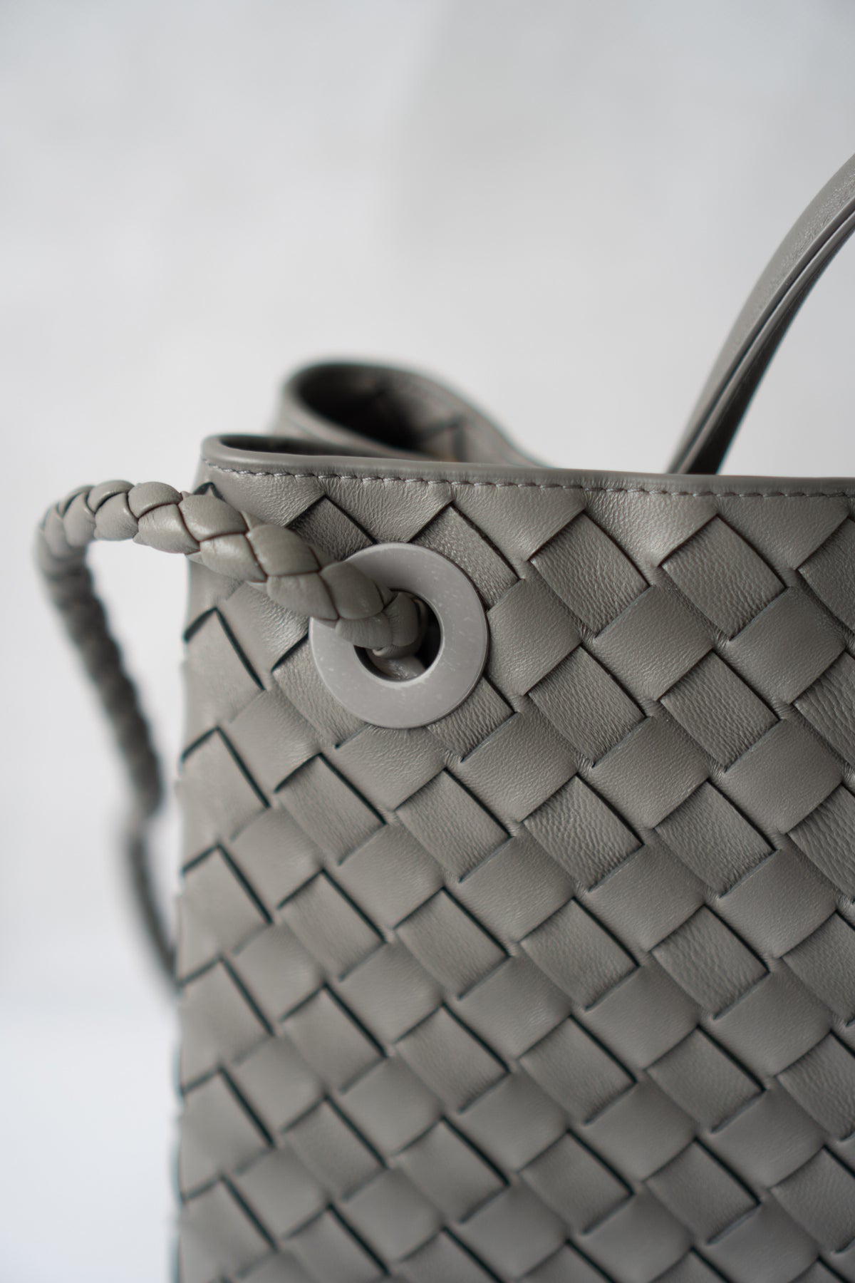 Andiamo – Medium Grey Intrecciato Leather with Gold Hardware