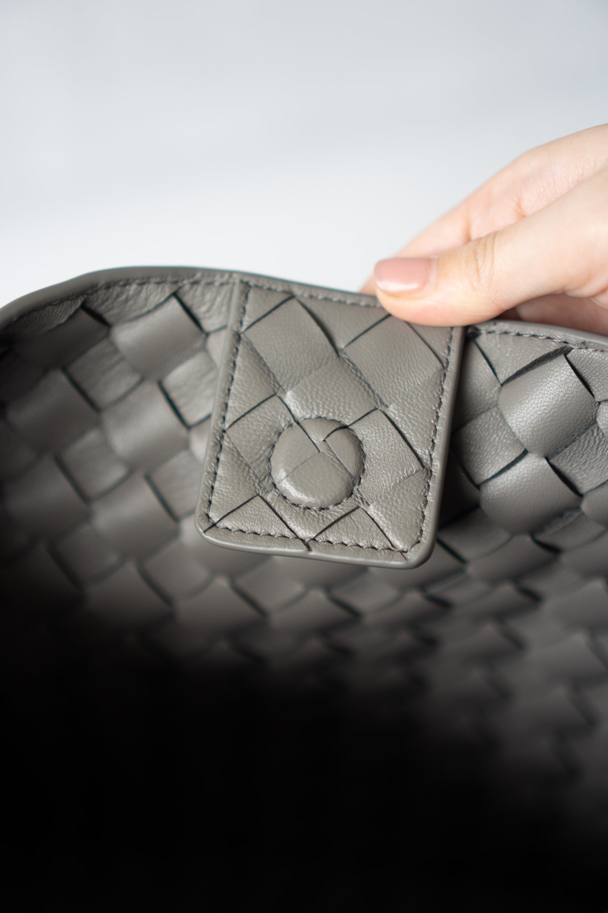 Andiamo – Medium Grey Intrecciato Leather with Gold Hardware