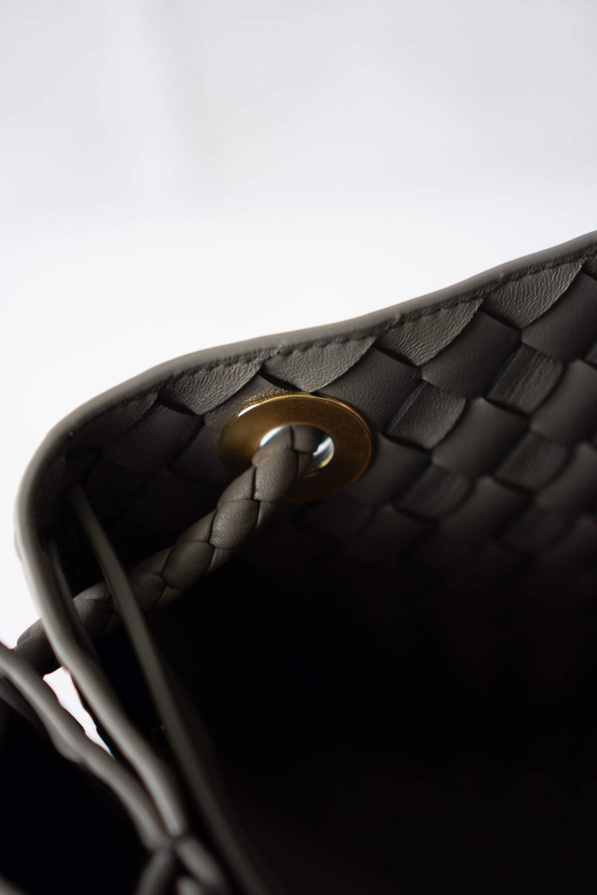 Andiamo – Medium Grey Intrecciato Leather with Gold Hardware