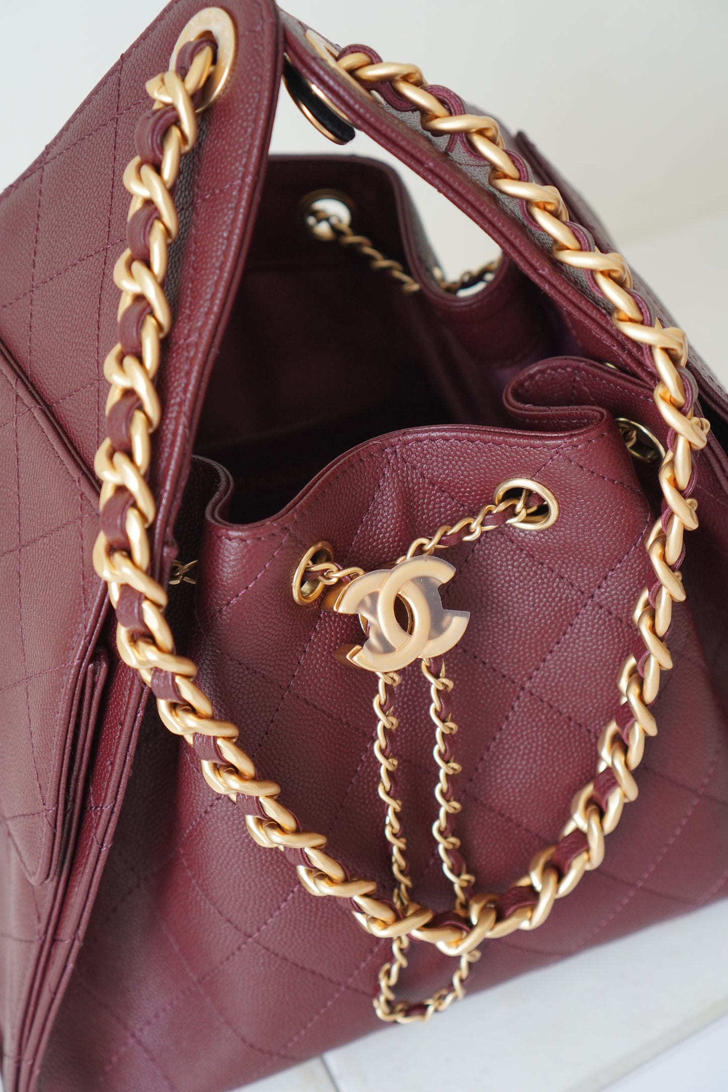 C 25 Small Drawstring Bag Burgundy Caviar leather