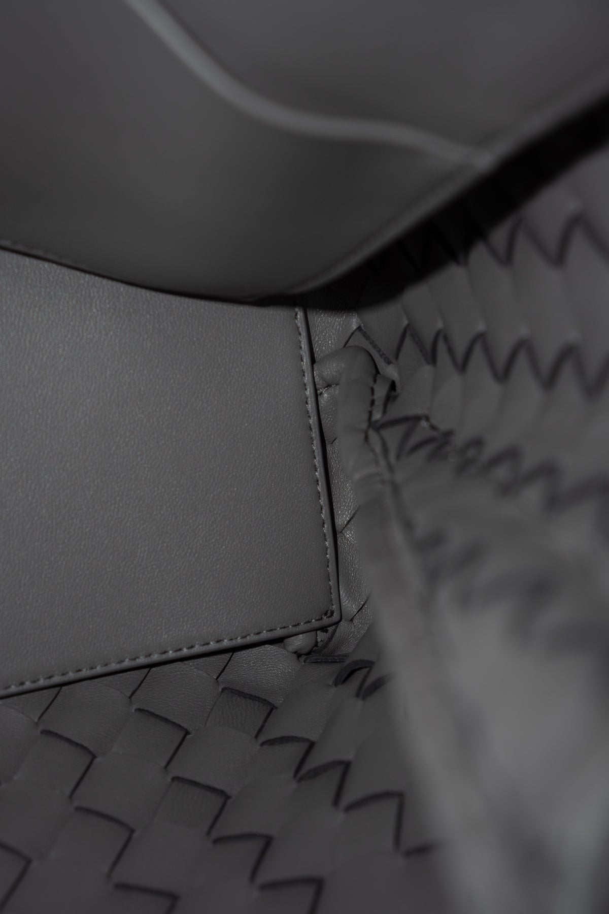 Andiamo – Medium Grey Intrecciato Leather with Gold Hardware