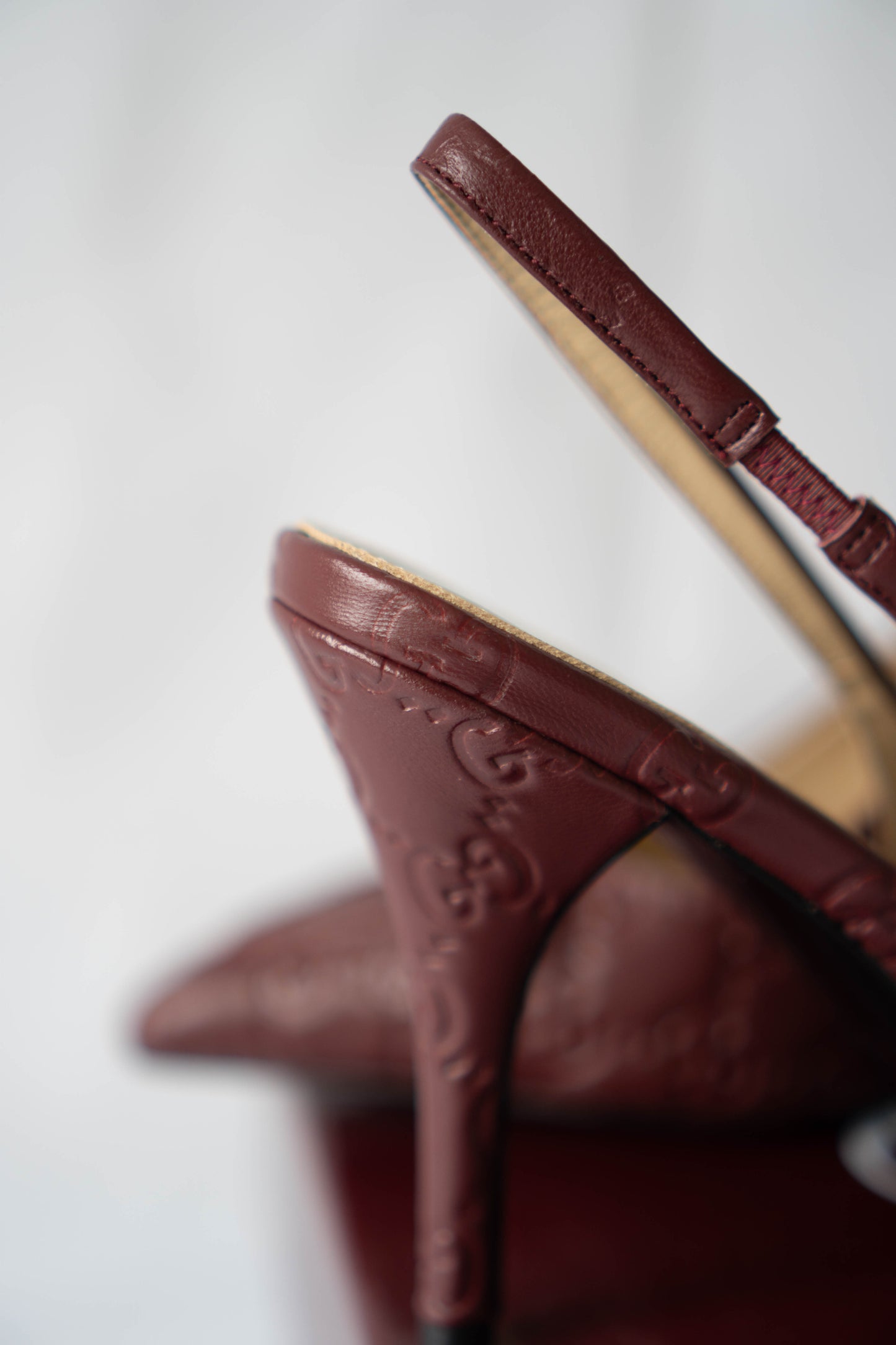 Slingback Pumps – Rosso Ancora GG Embossed Leather