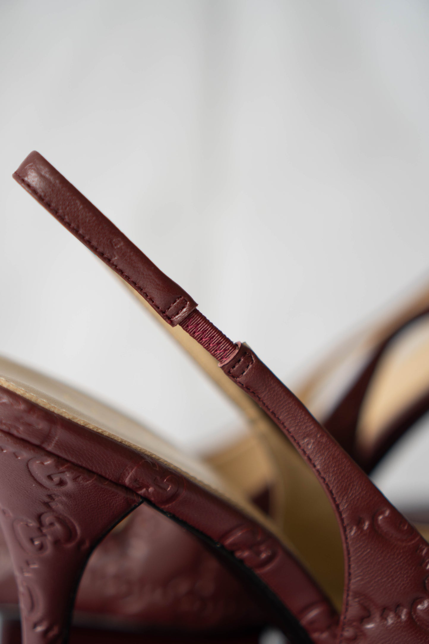 Slingback Pumps – Rosso Ancora GG Embossed Leather