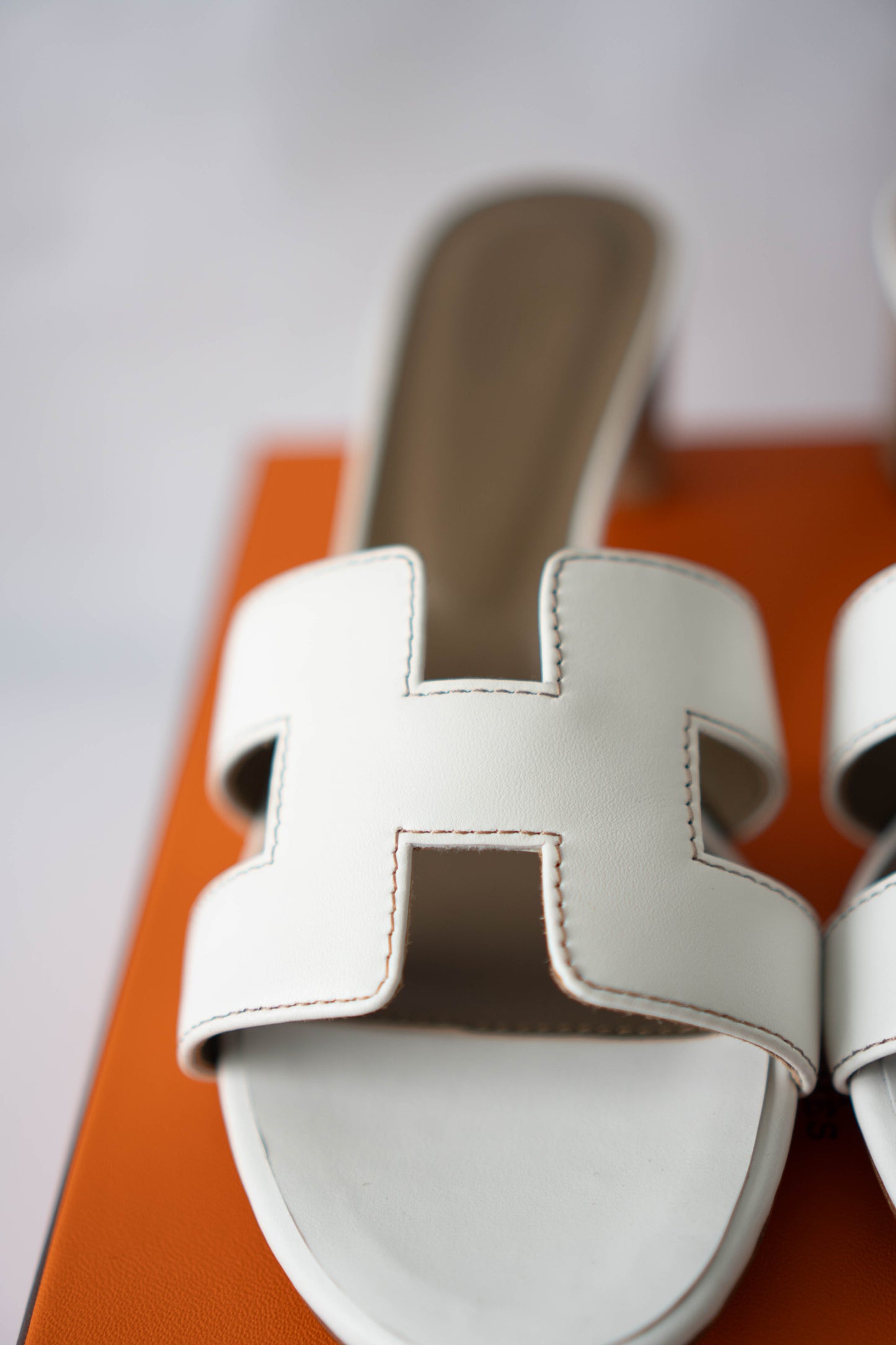 Oasis Sandals – White Smooth Leather