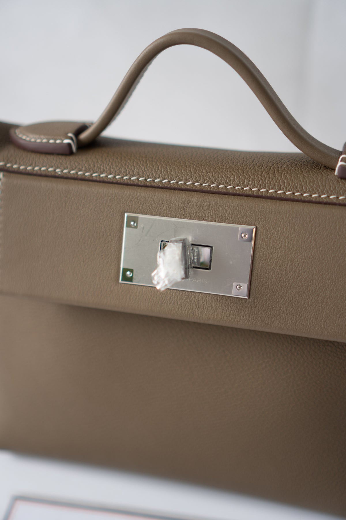 Mini 24/24 – Étoupe Leather with Palladium Hardware