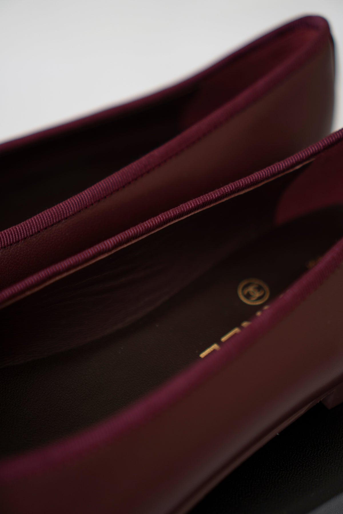 Two-Tone CC Ballerina Flats – Burgundy & Pink Lambskin
