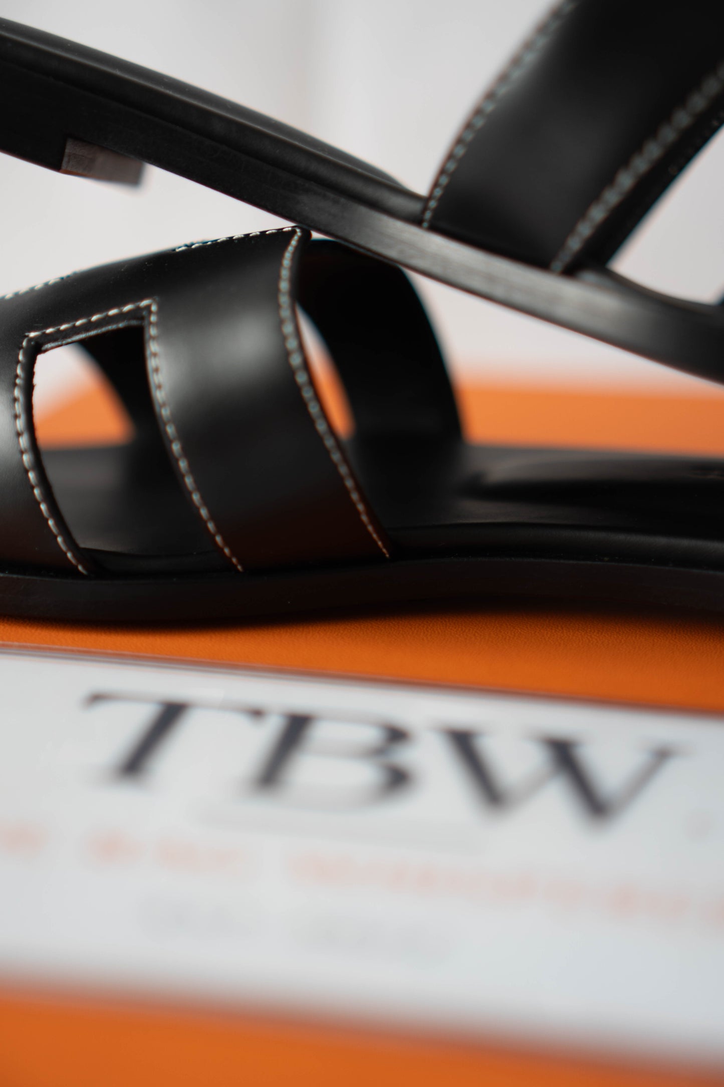 Oran Black Smooth Leather Contrast-Stitch Sandals