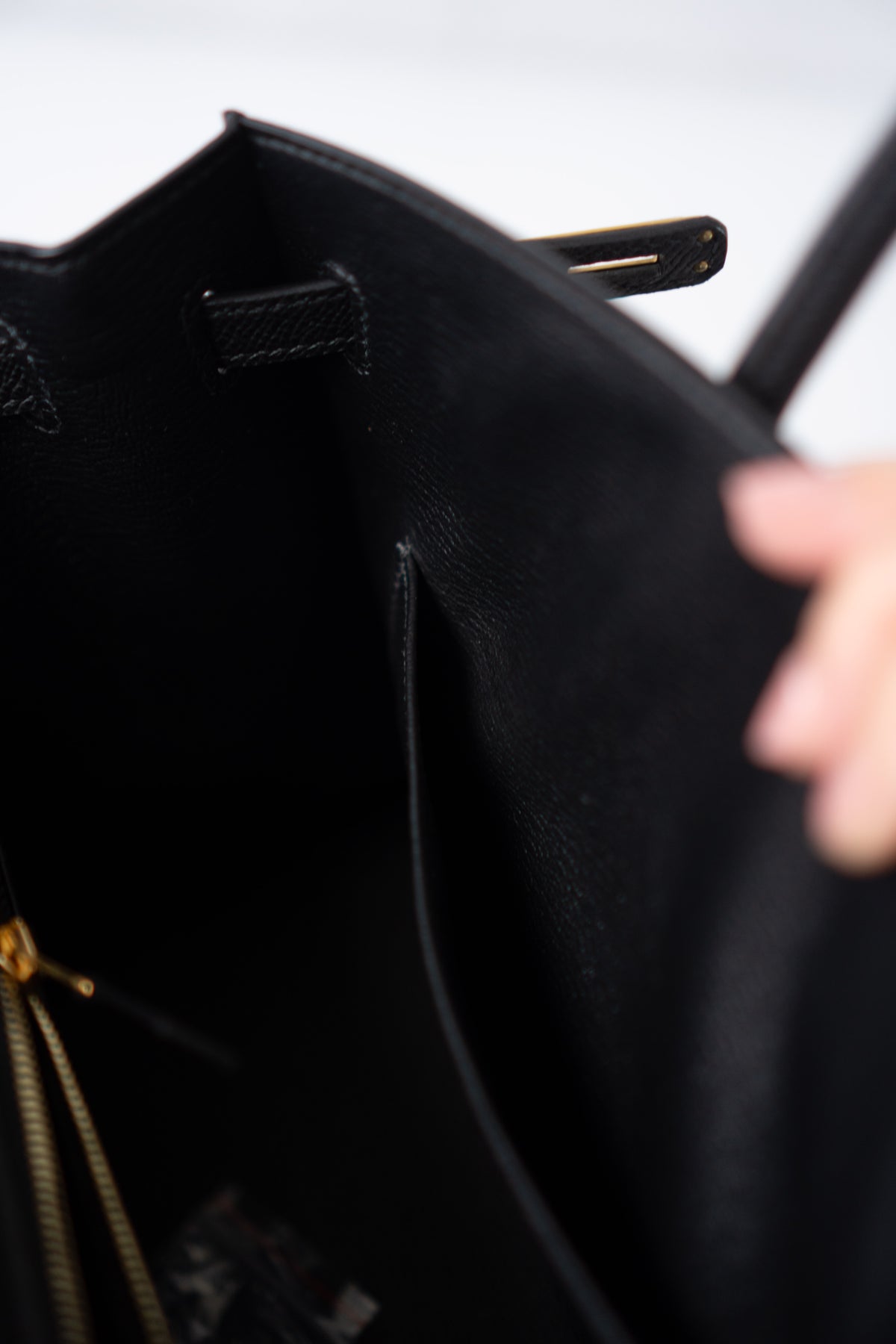 BK 25 Sellier – Black Epsom Leather with Gold Hardware