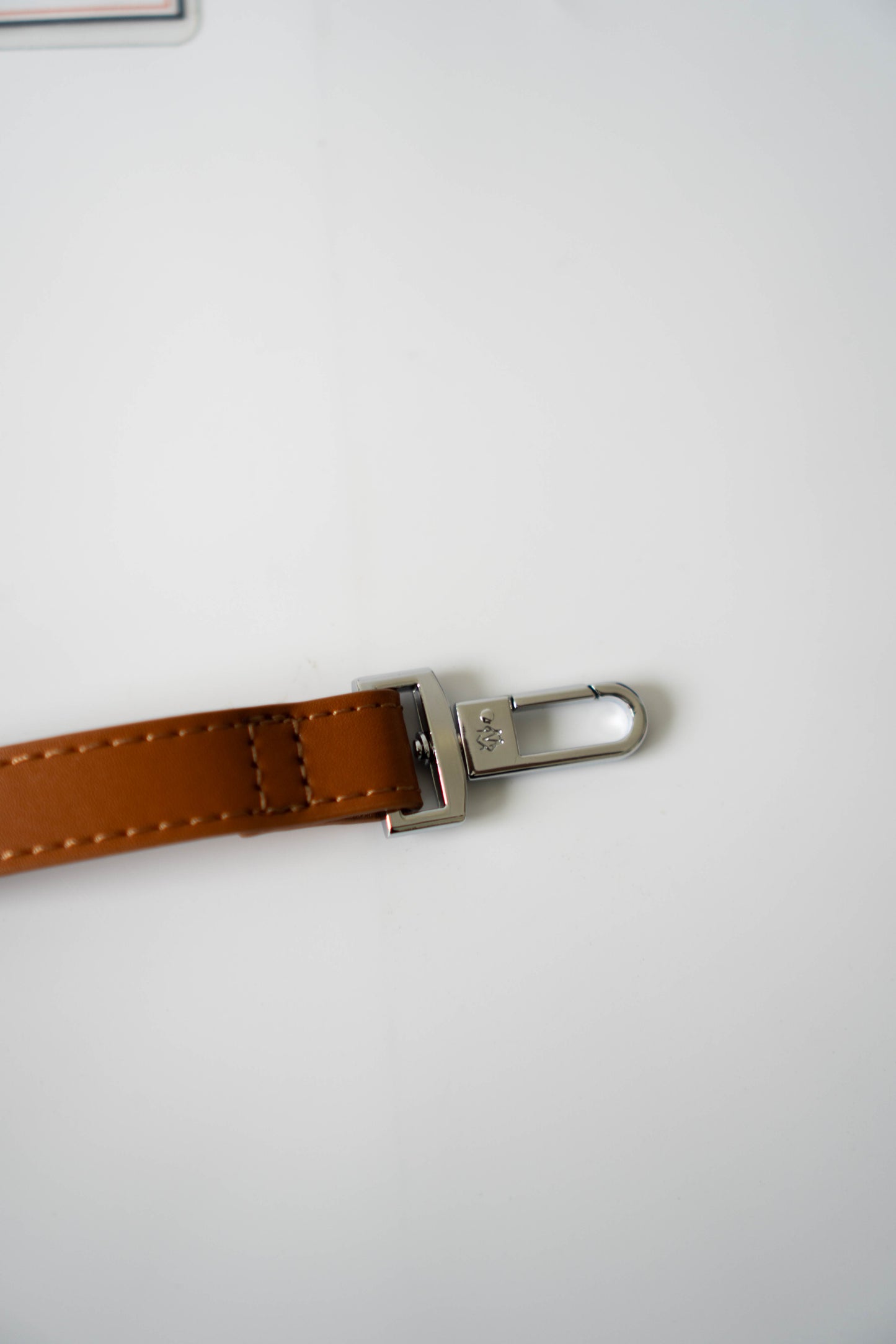 Aluminum Crossbody Case – Silver with Desert Sand Leather