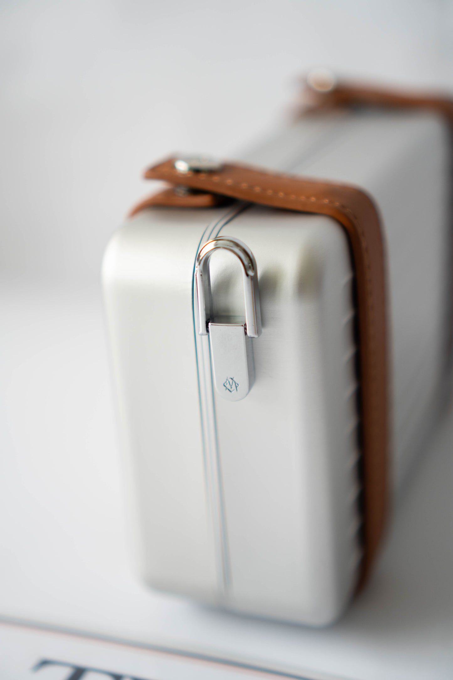 Aluminum Crossbody Case – Silver with Desert Sand Leather