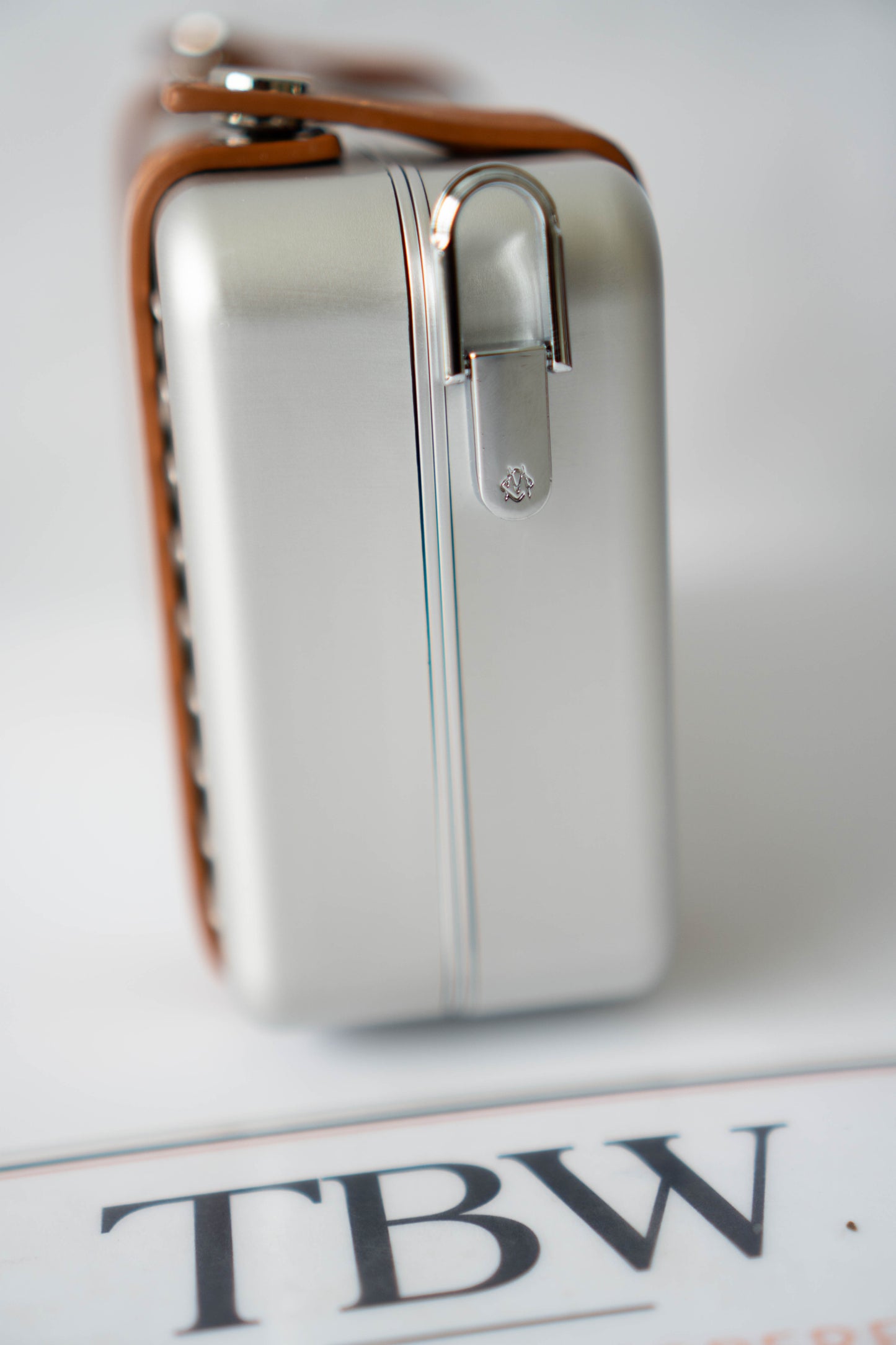Aluminum Crossbody Case – Silver with Desert Sand Leather