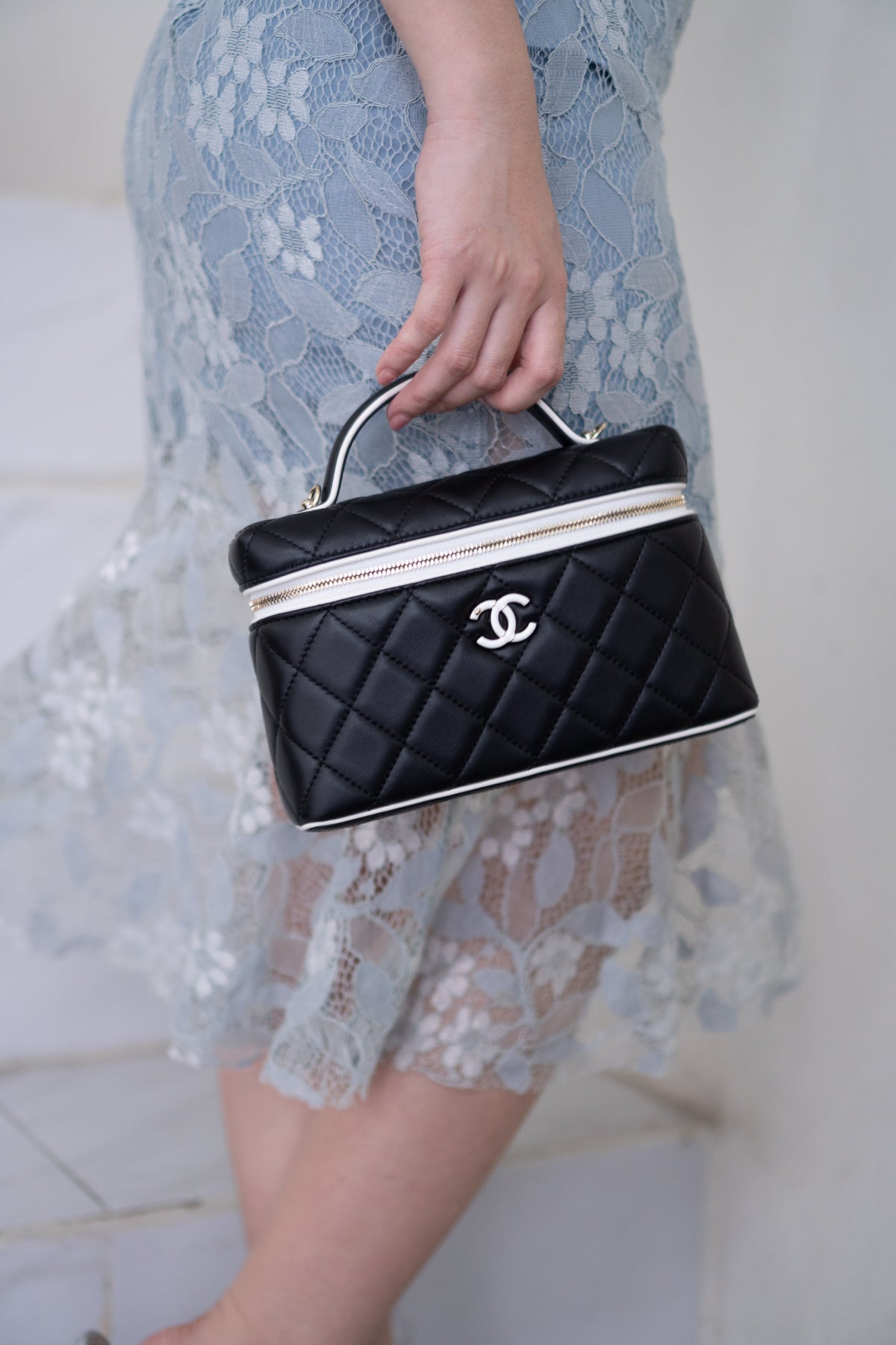 Small Vanity Chain Case – Black Quilted Lambskin with White Piping