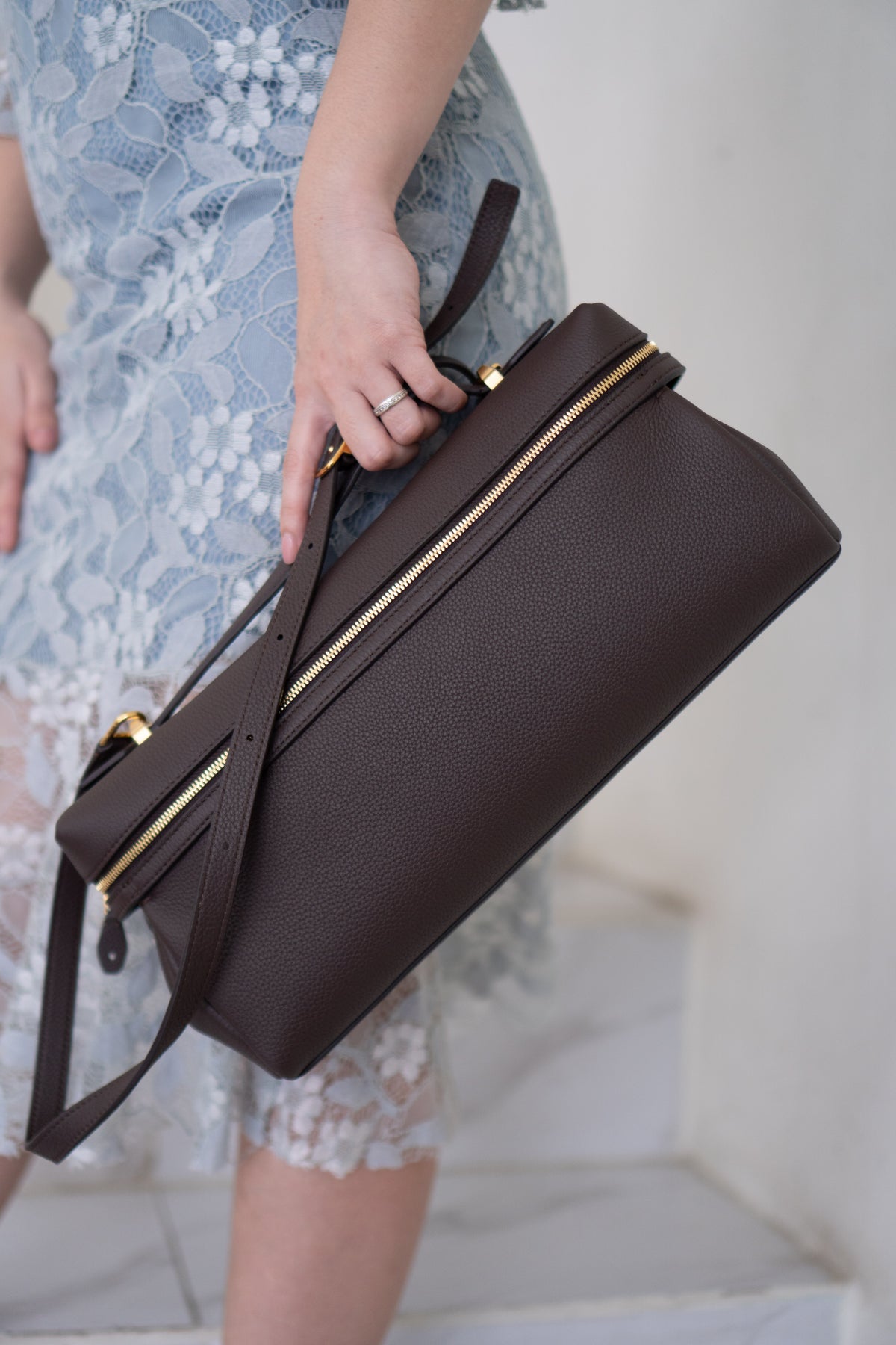Extra Pocket L33 Top Handle Bag – Dark Brown