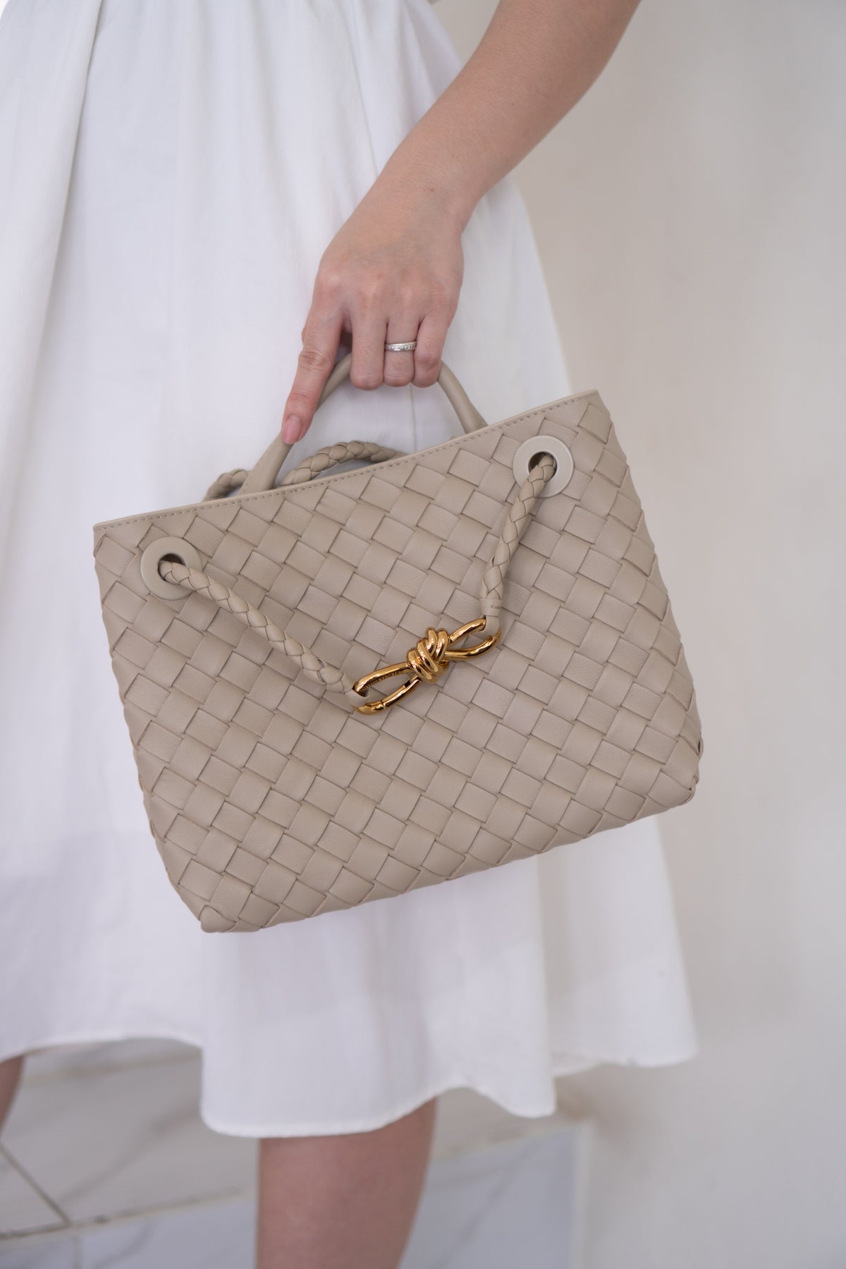 Small Andiamo (25 cm) – Intrecciato Leather & Gold Hardware